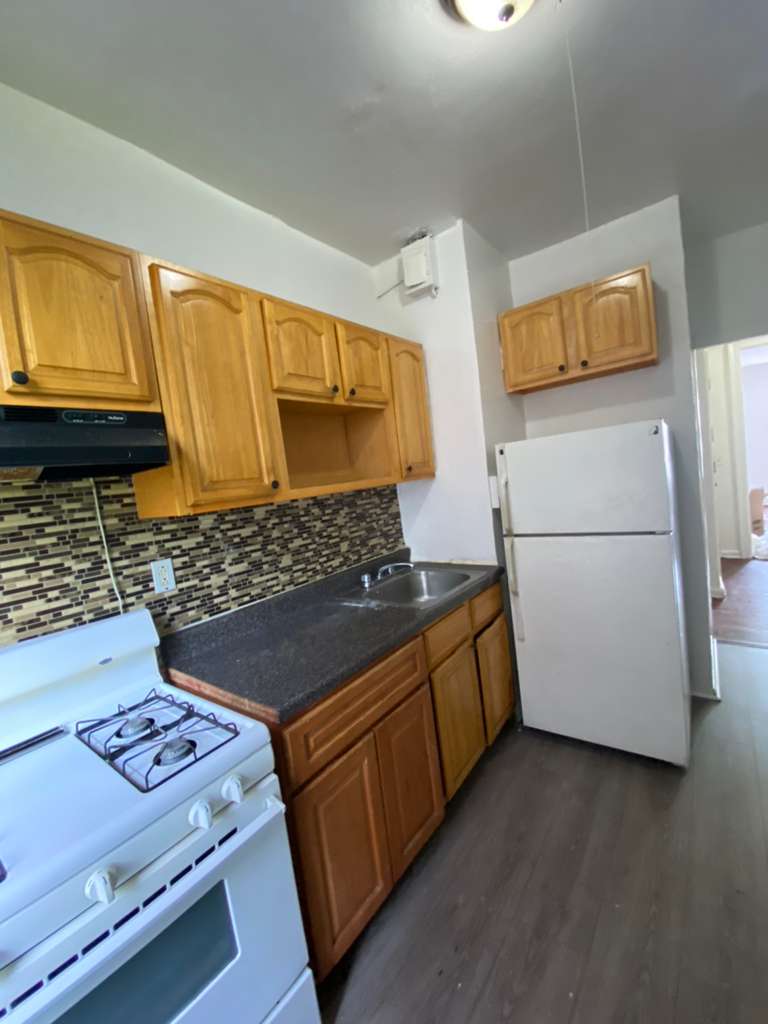 Yonkers Condo: 1179 Yonkers Ave