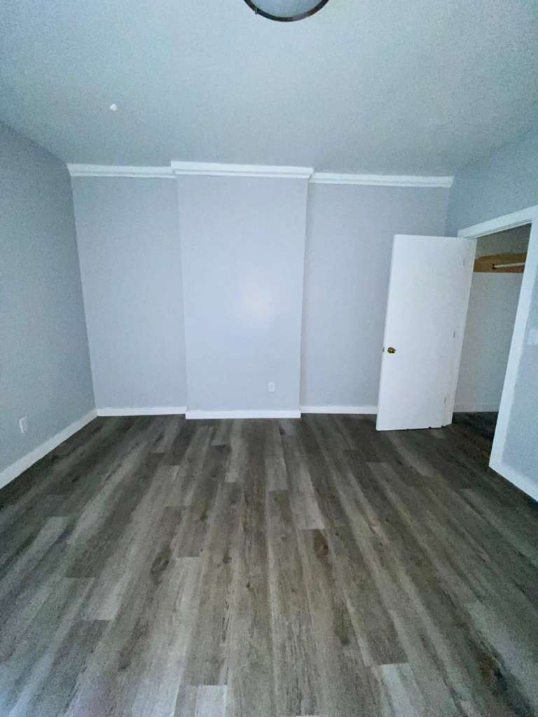 Yonkers Condo: 60 Yonkers Ave