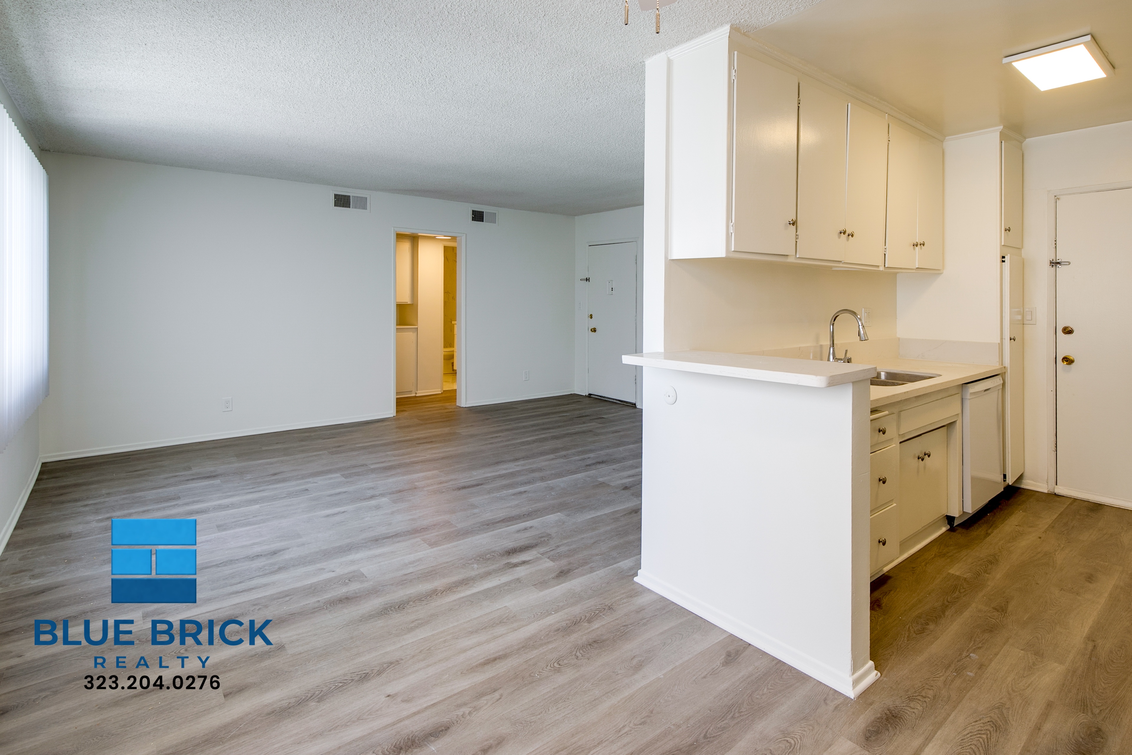 Encino Condo: 17834 Burbank Blvd