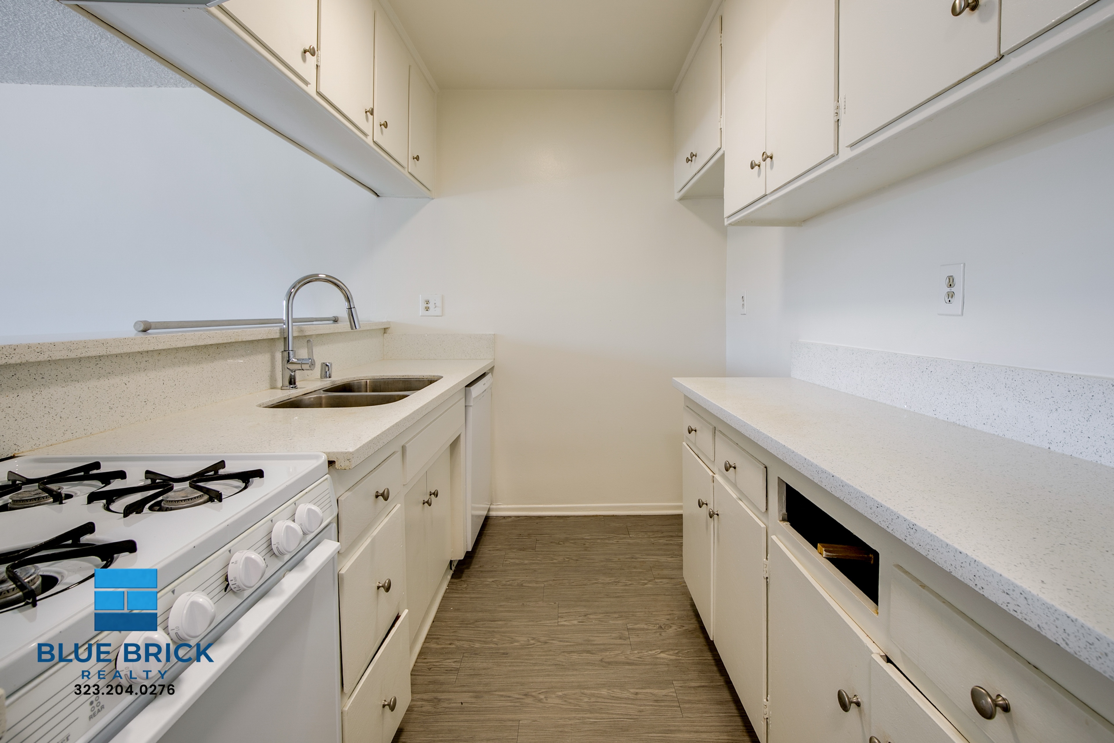 Encino Condo: 17834 Burbank Blvd