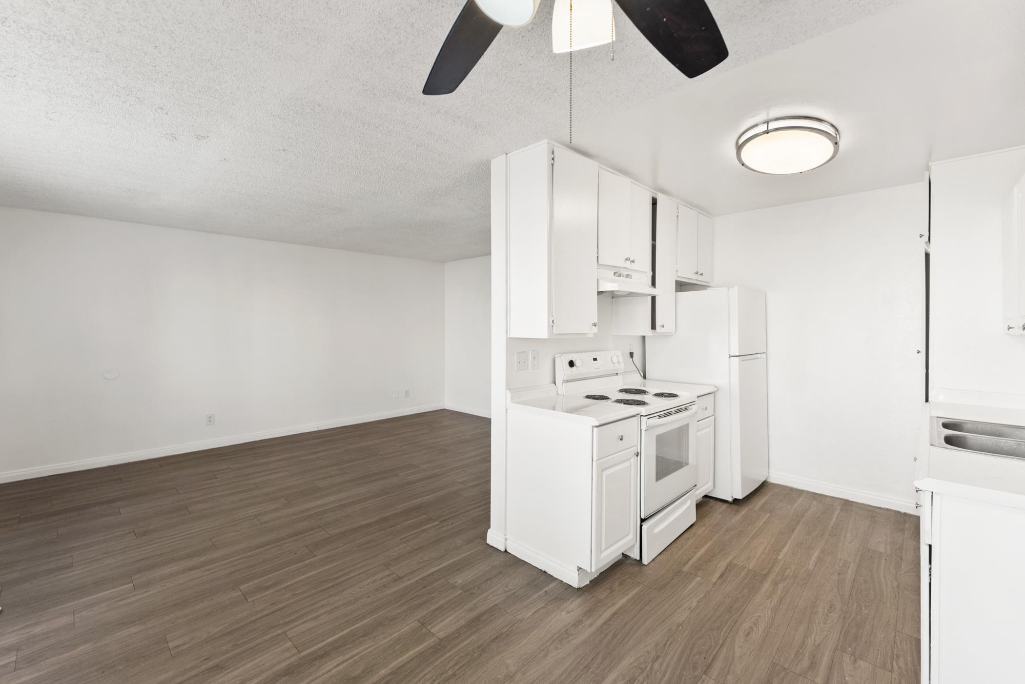 El Cajon Apartment: 863 S. Mollison Ave.