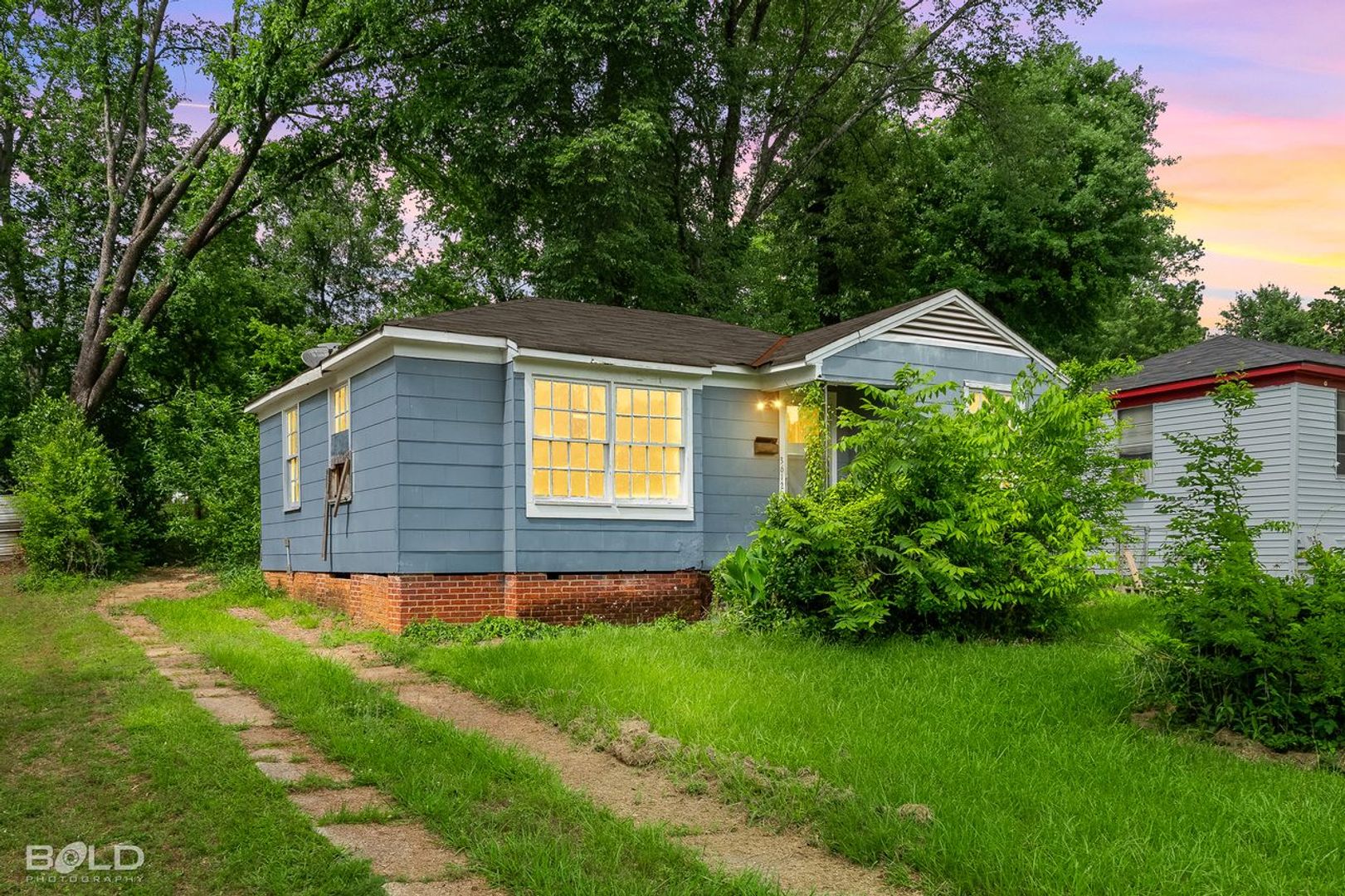 Shreveport House: 3612 Michigan Blvd