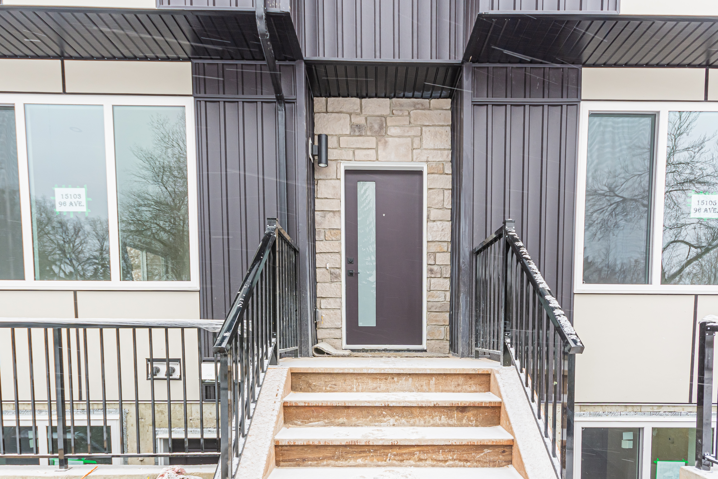 Edmonton Condo: 15109 96 Ave NW
