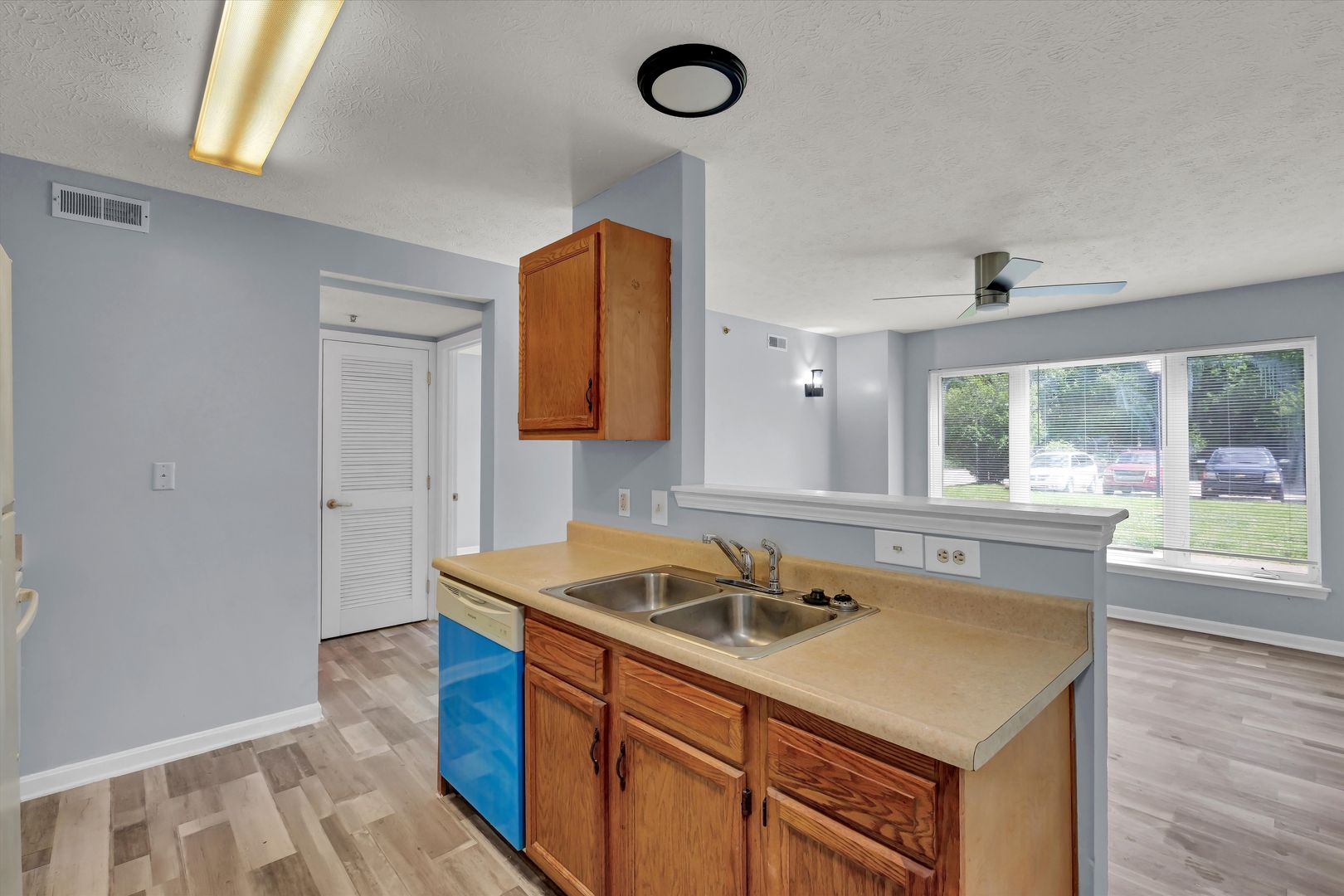 Louisville Apartment: 2132 Rowan St