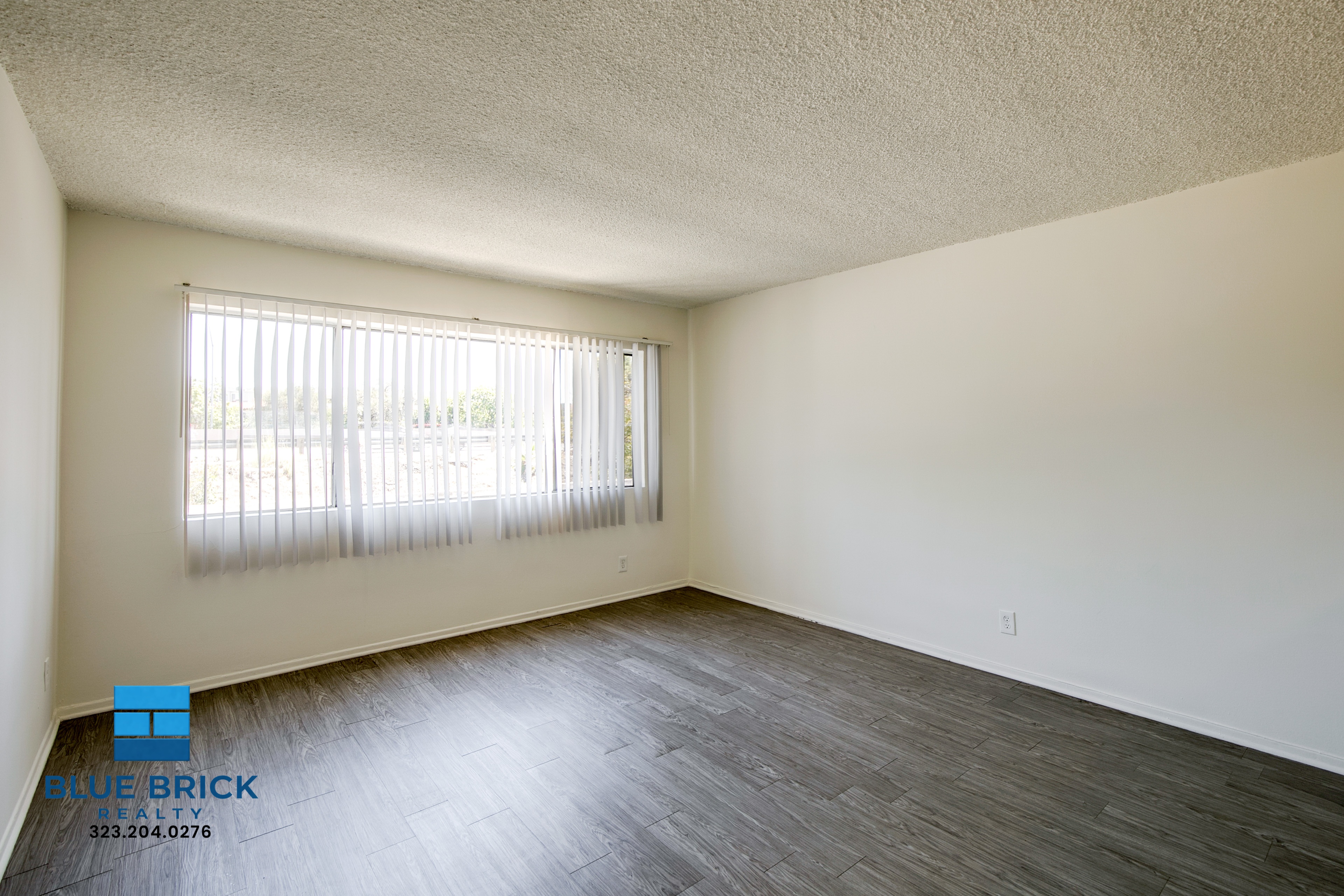 Encino Condo: 17834 Burbank Blvd