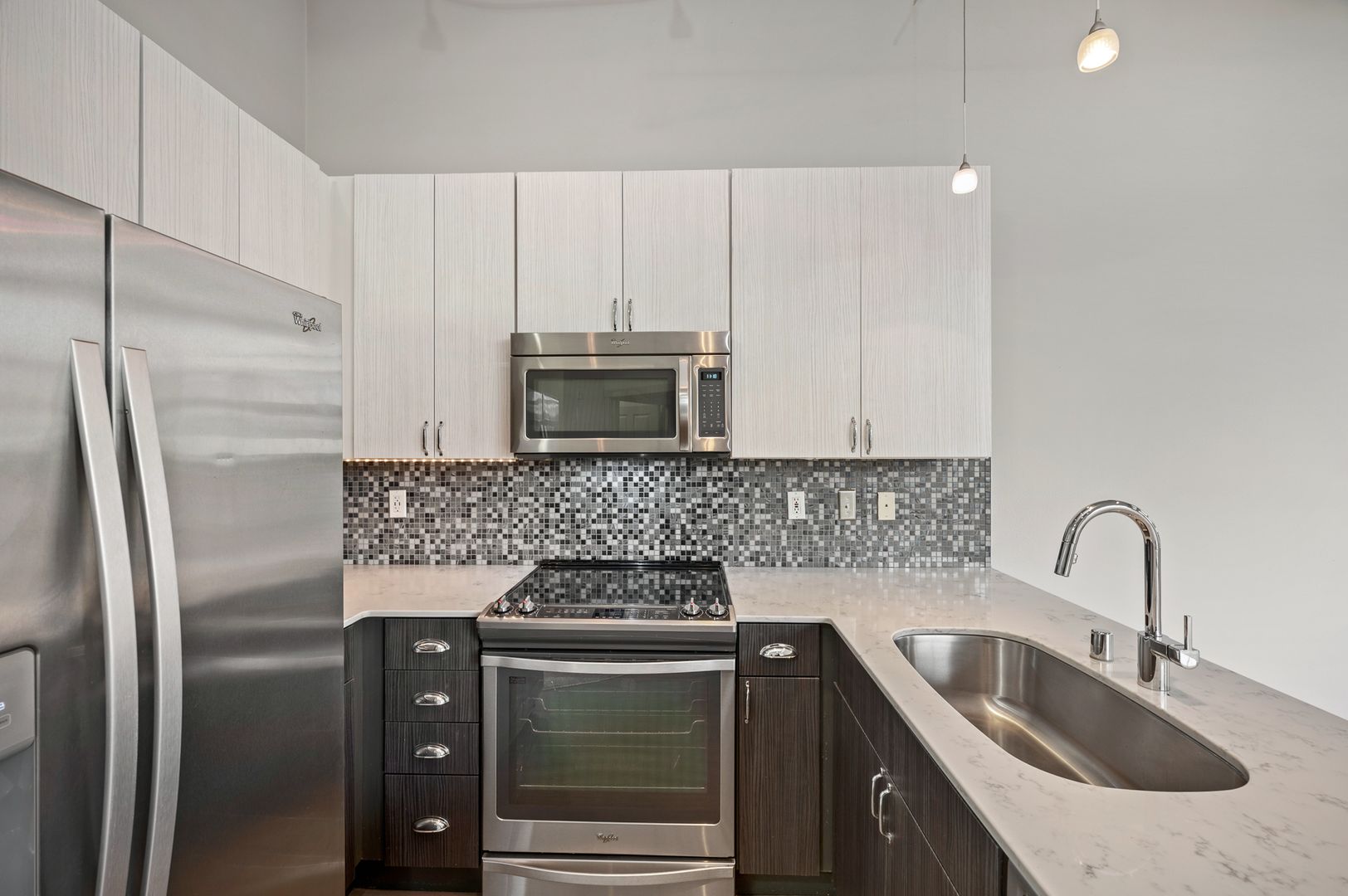 Bellevue Apartment: 37 103rd Ave NE