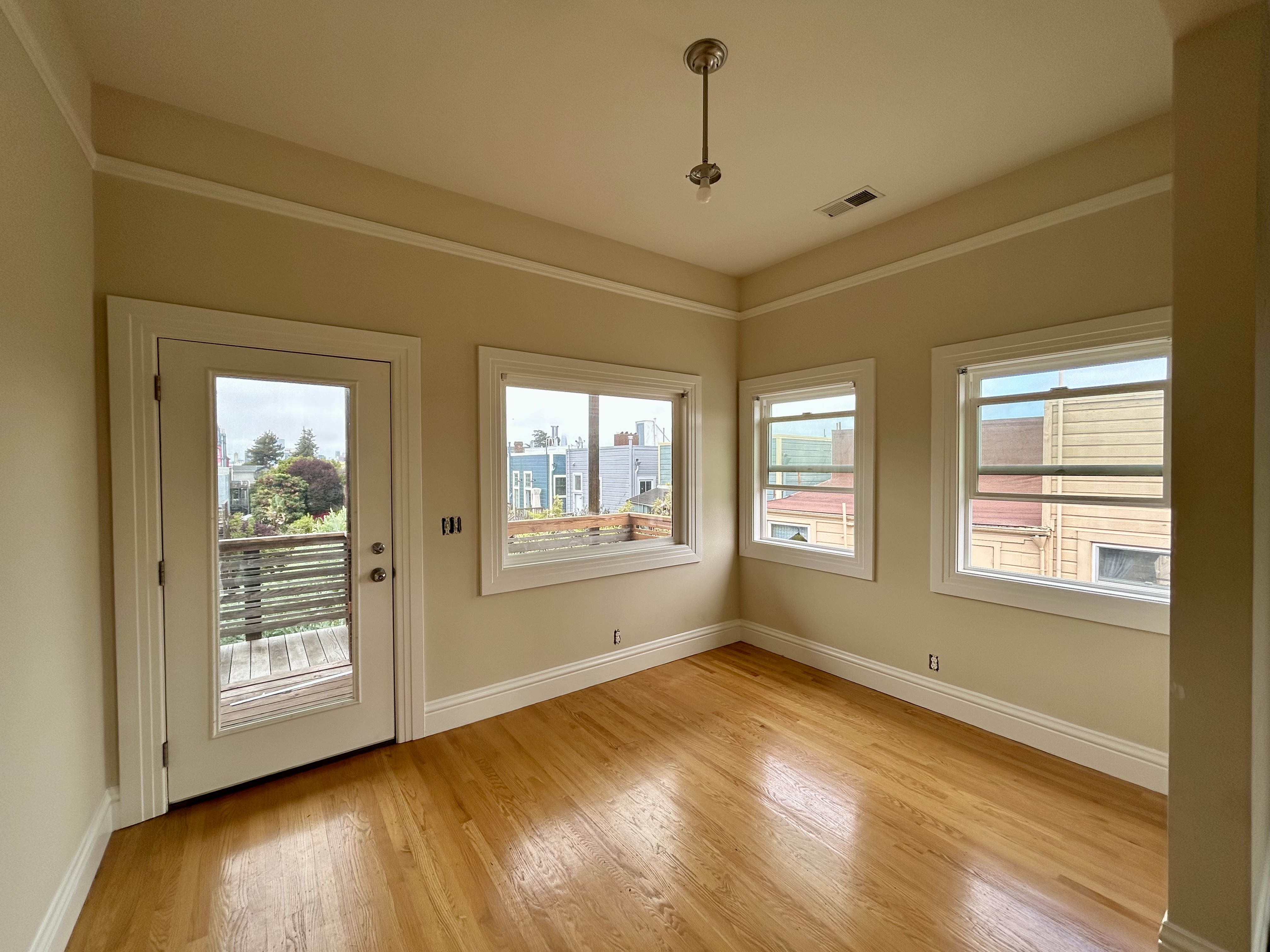 San Francisco Condo: 3220B 23rd Street