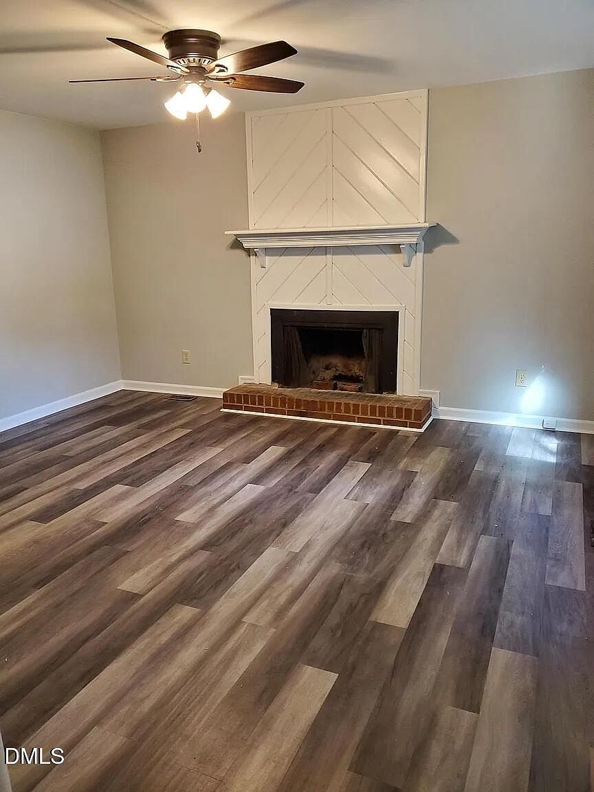 Raleigh House: 102 Bramble Ct