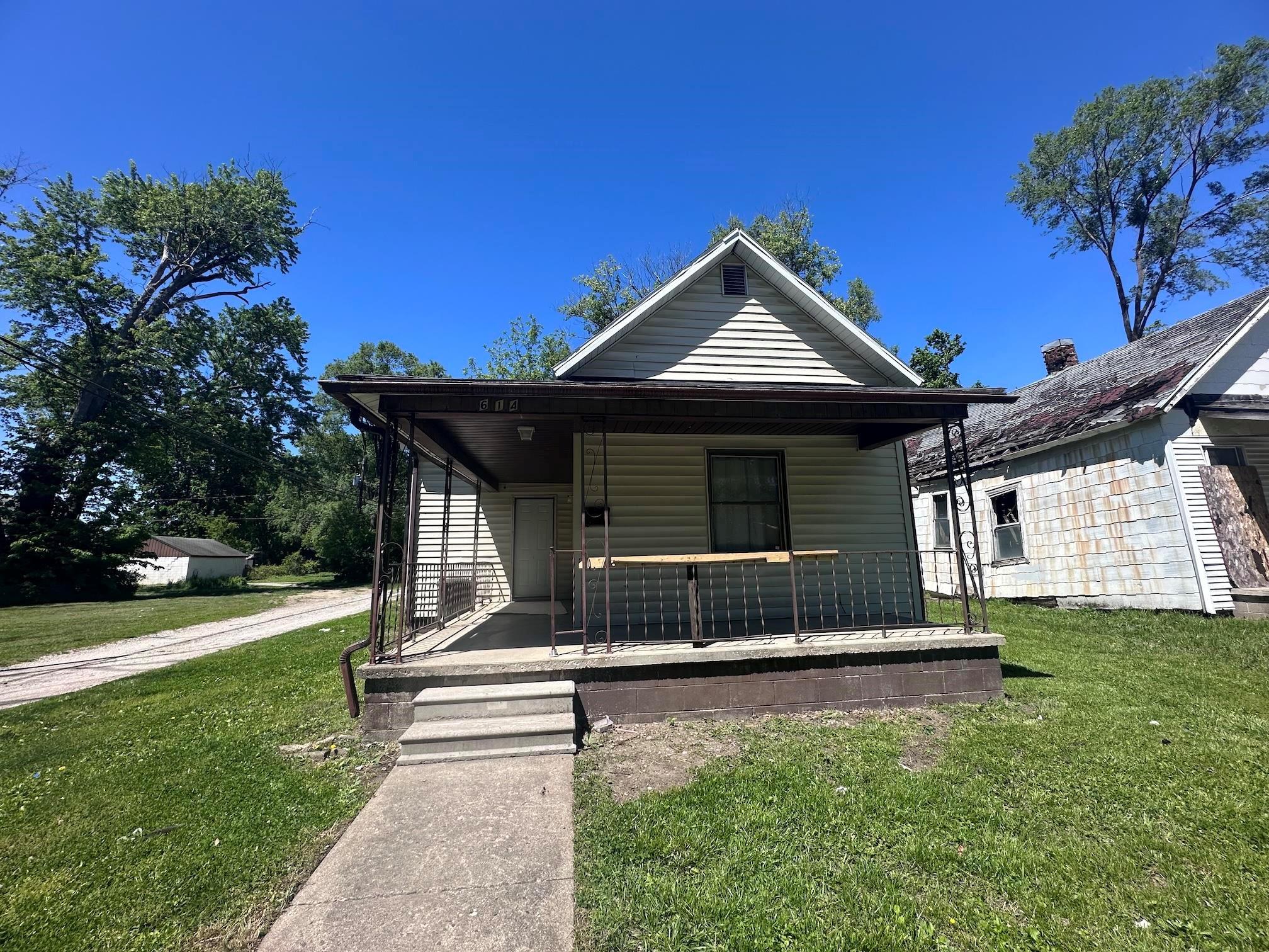 Danville House: 614 Chandler