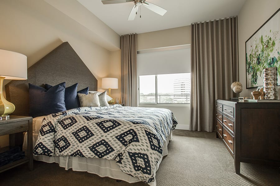 Austin Condo: 215 Barton Springs Rd