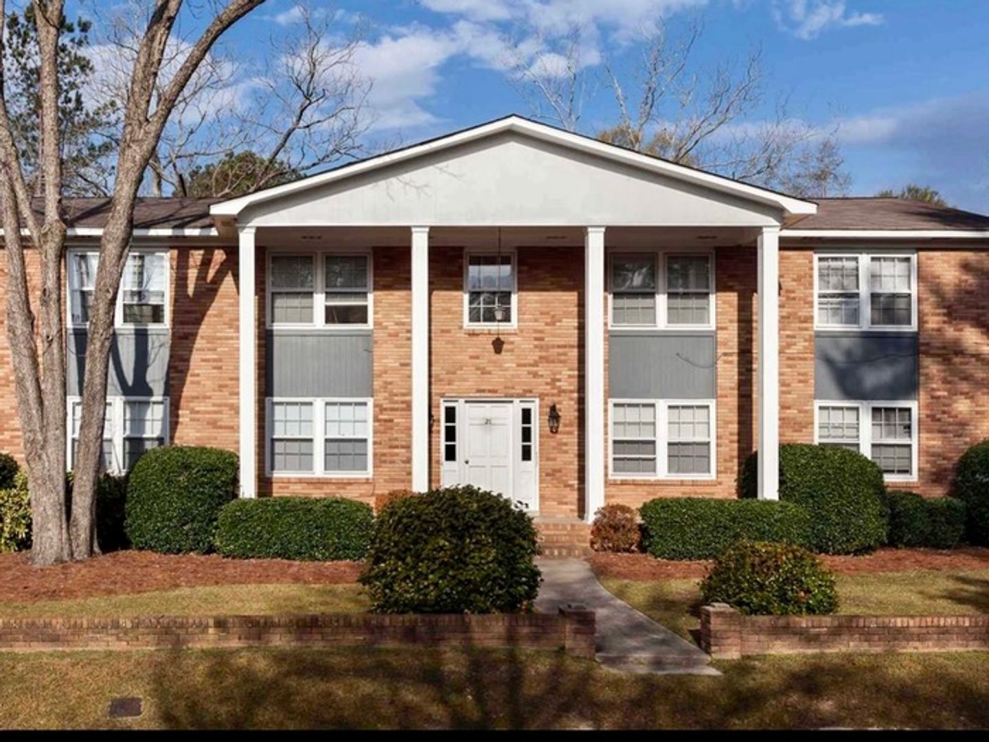 Columbia House: 21 Cavalier Court