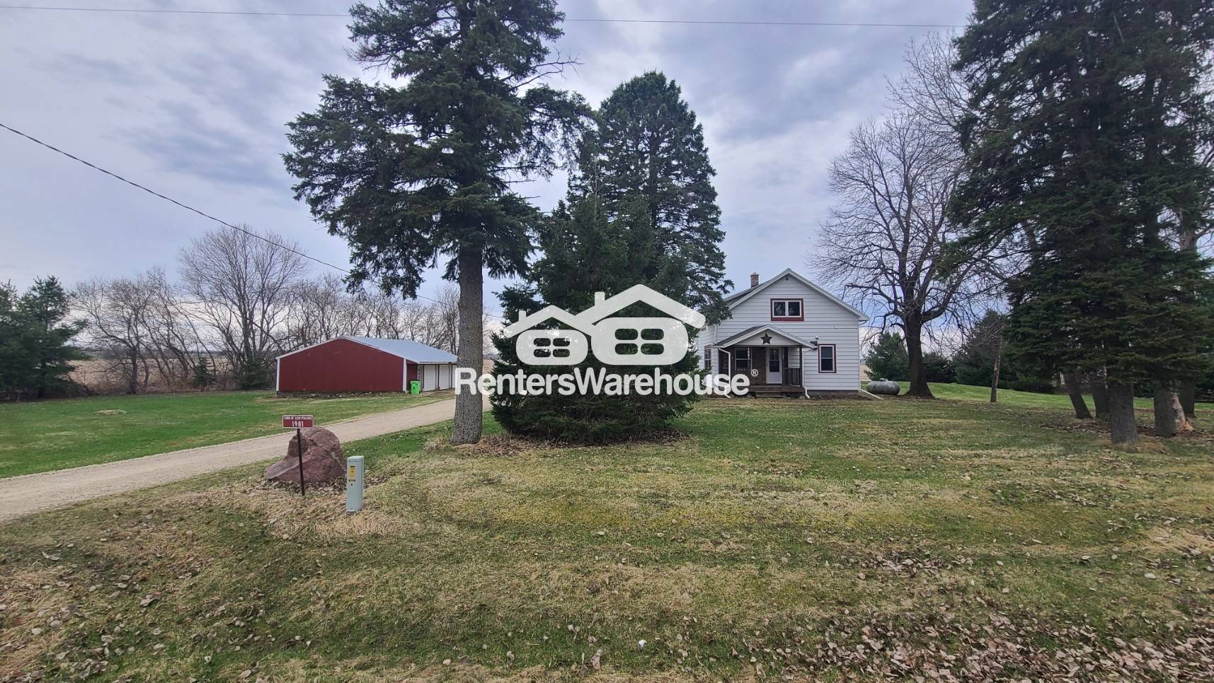 New Richmond House: 1981 County Rd G