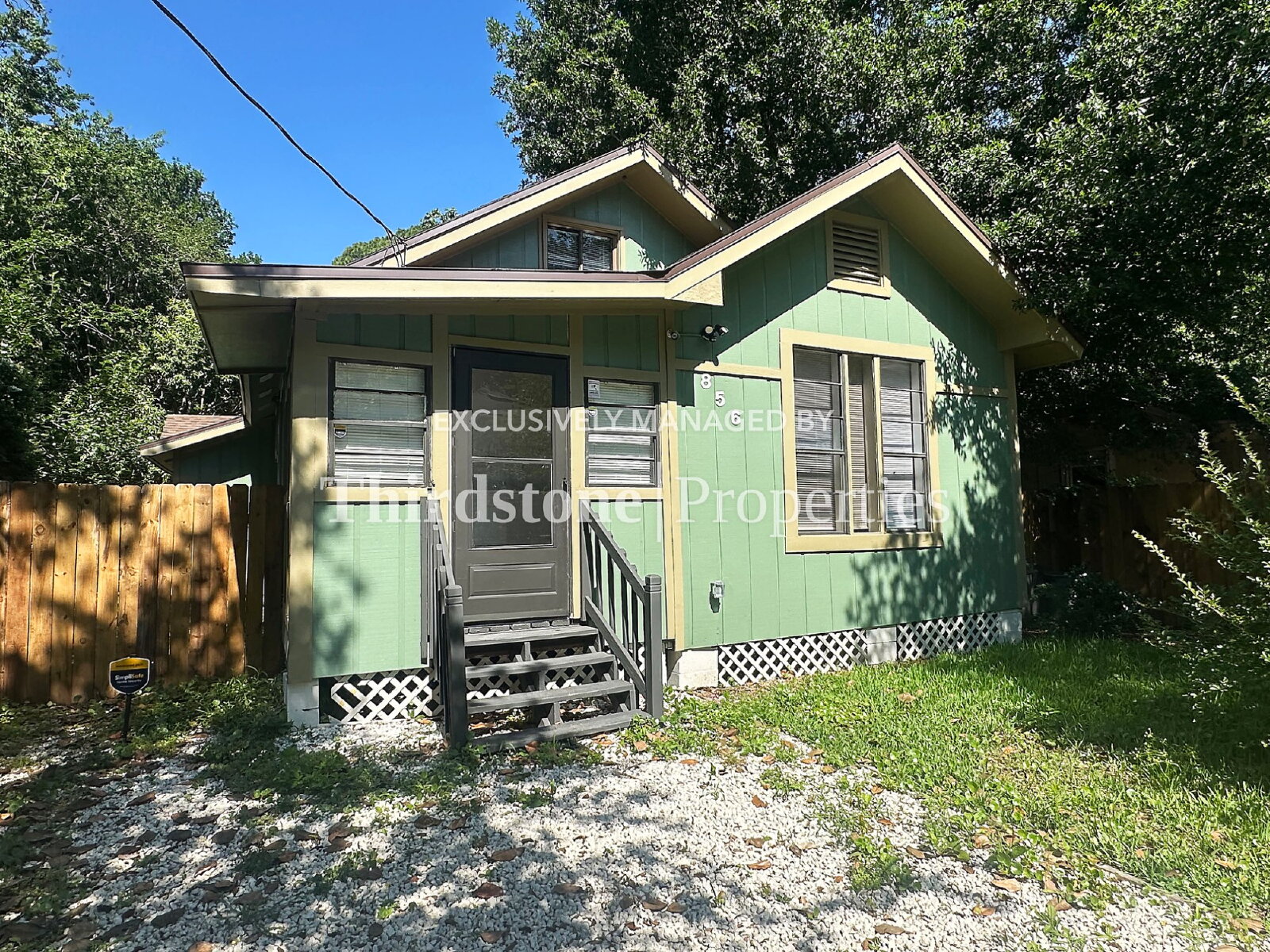Jacksonville House: 856 W Palm Ave