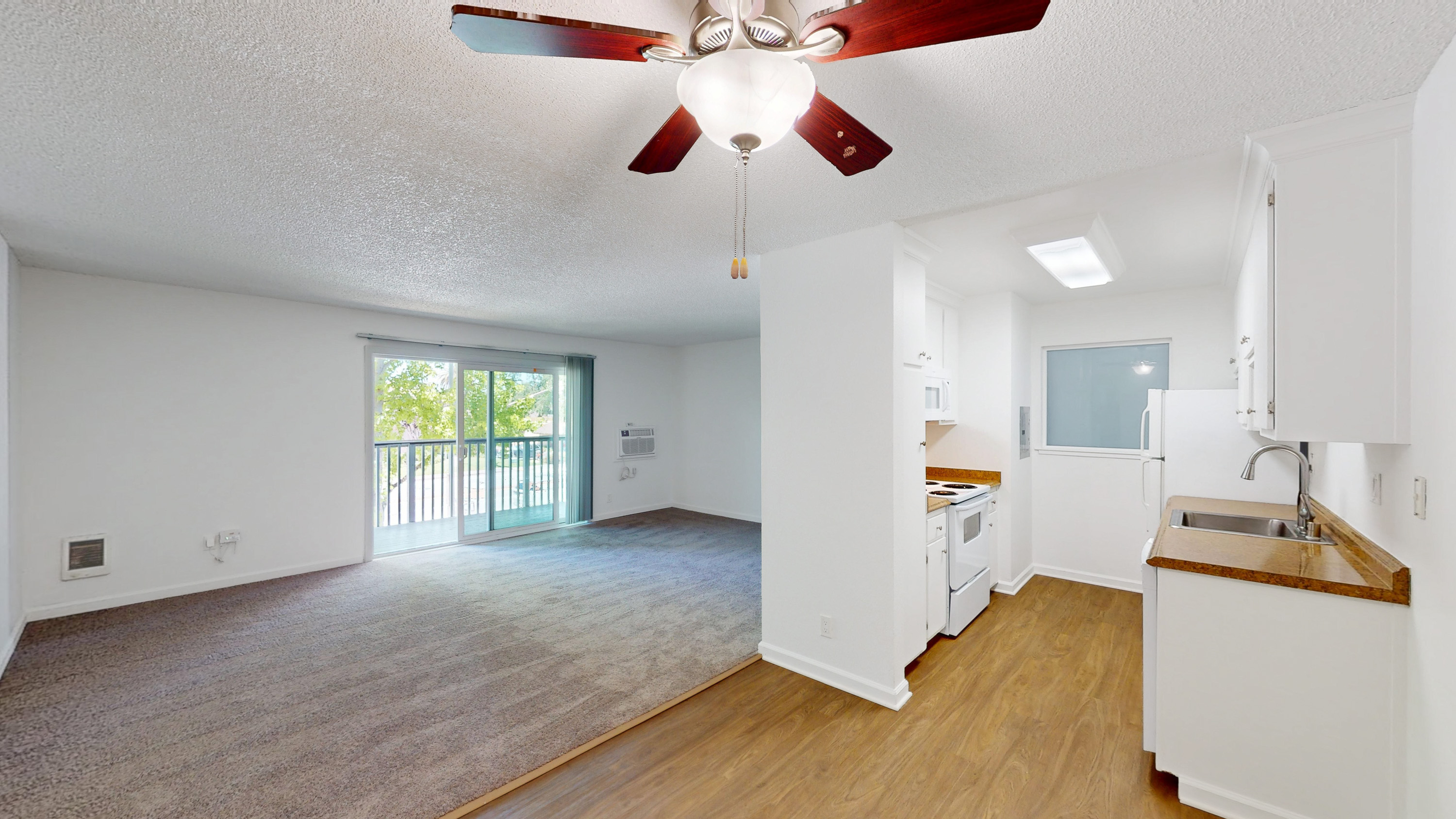 Novato Condo: 401 Ignacio Blvd