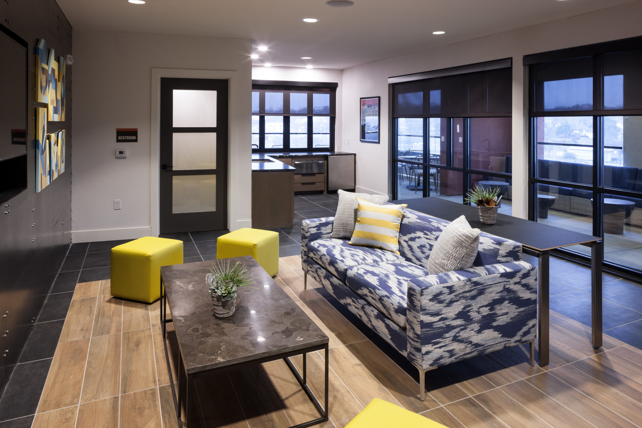 Austin Condo: 2401 E 6th St