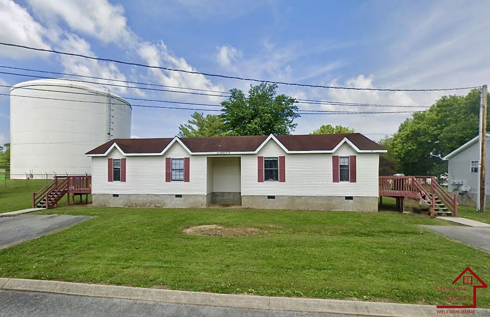 Mcminnville House: 275 Dogwood Pointe Dr