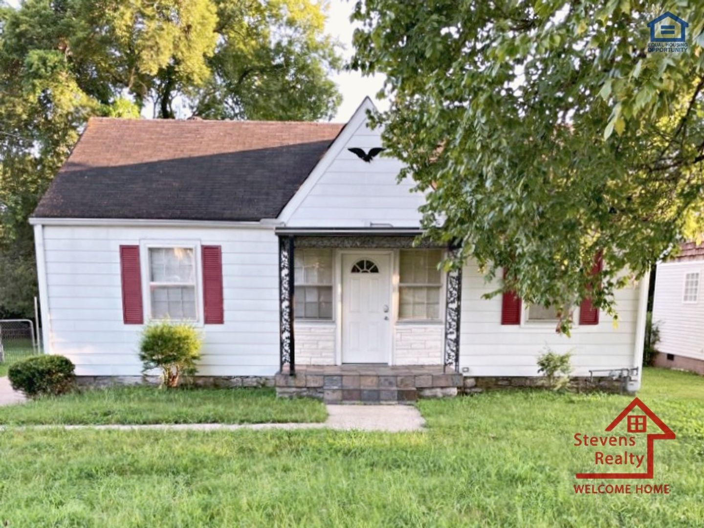 Madison House: 316 Harrington Ave
