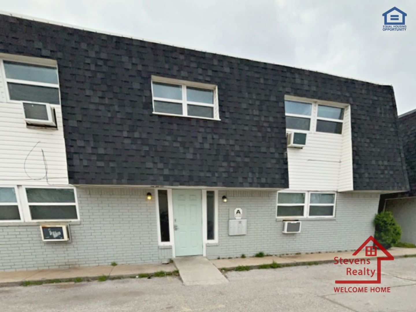 Lawton Apartment: 2110 NW Lindy Ave