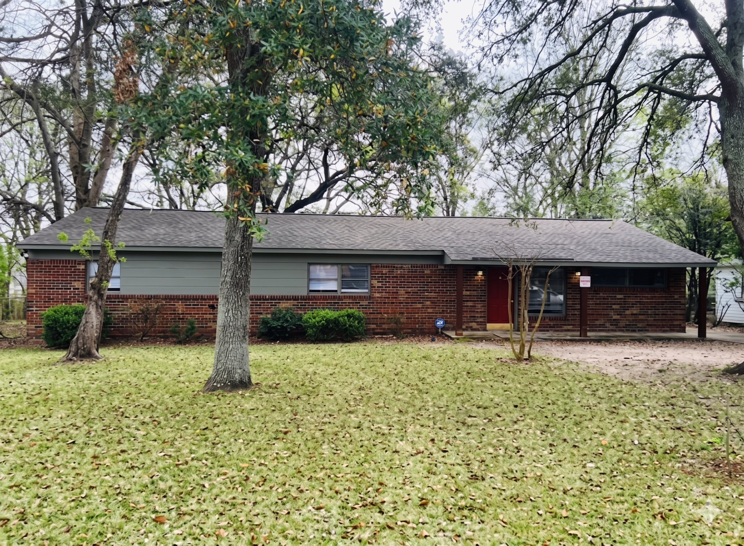 Montgomery House: 3120 Guymar Rd