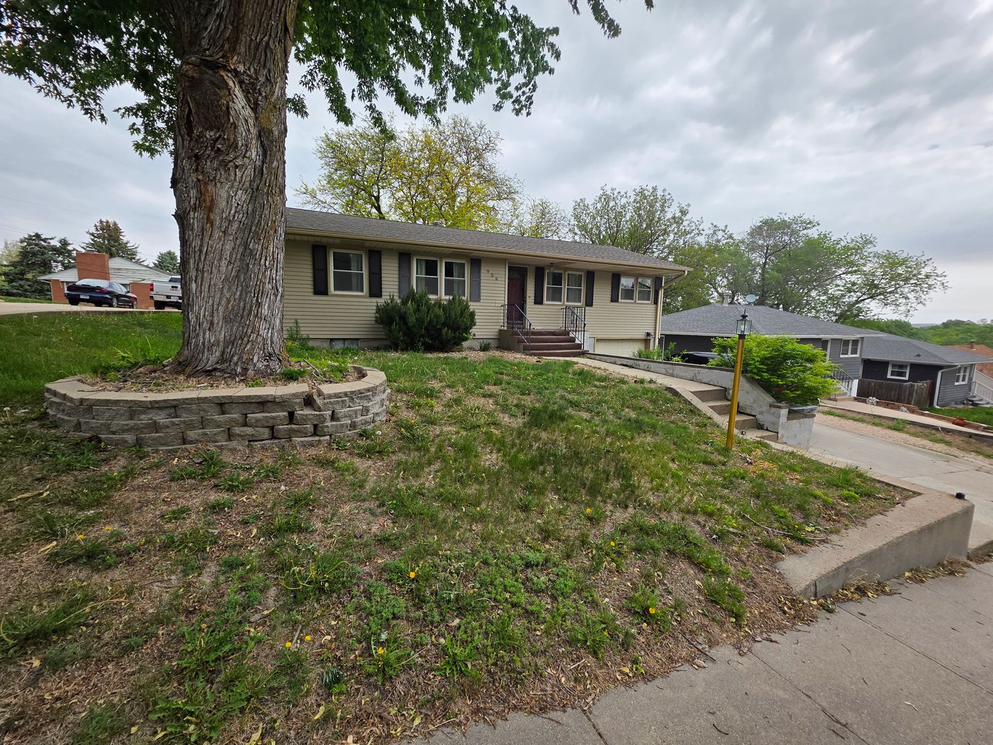 Norfolk House: 906 Elm Ave