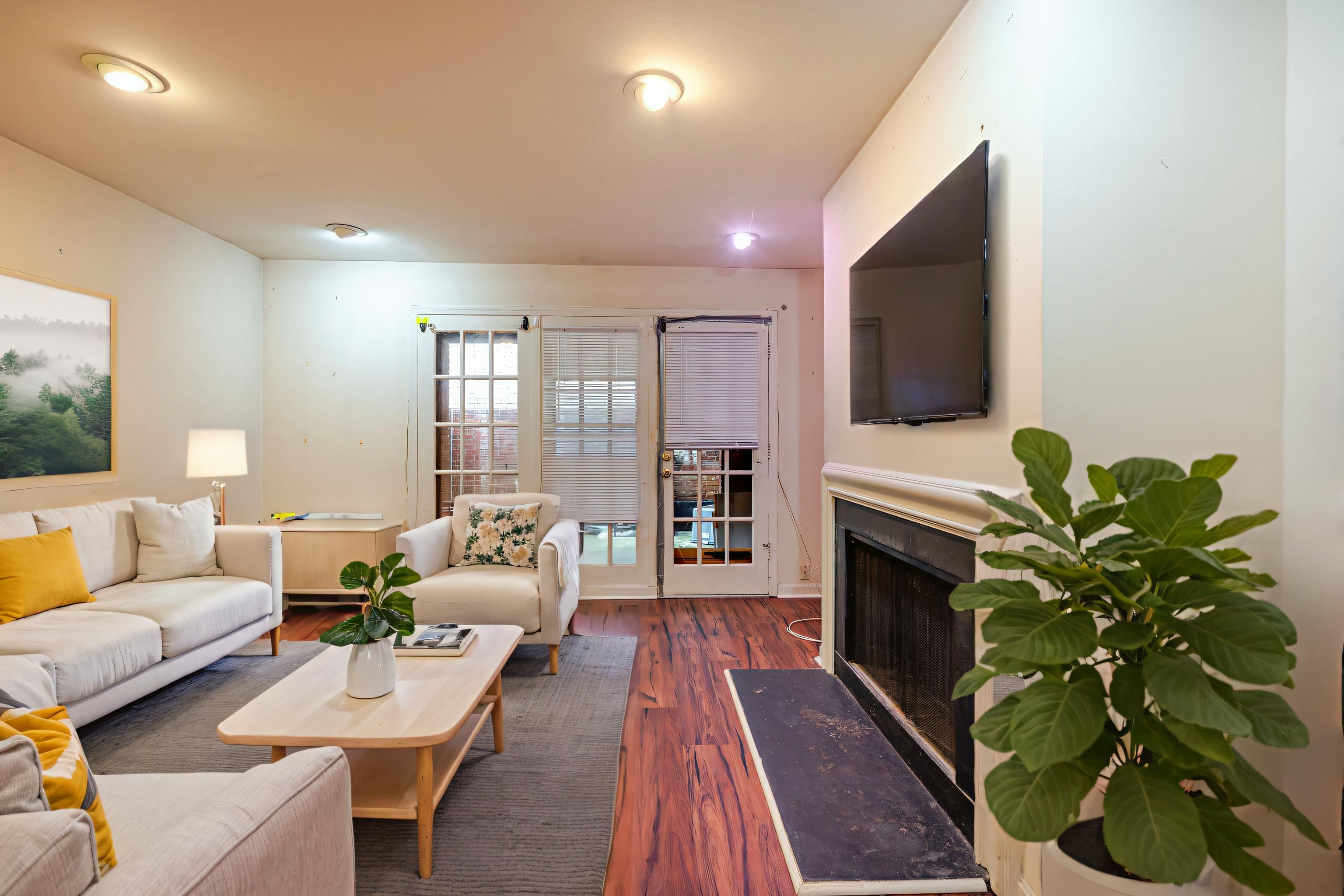 Washington Condo: 1817 Biltmore St NW