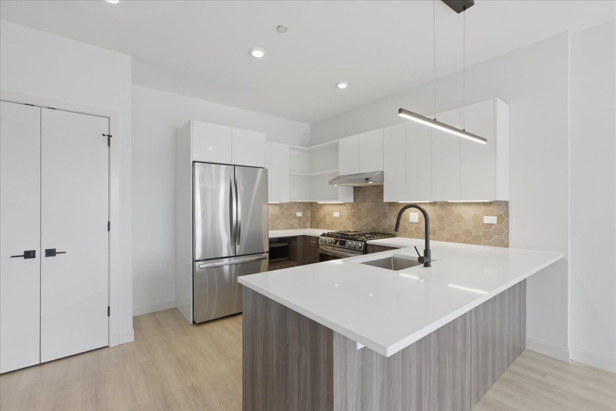 Chicago Condo: 948 West Sunnyside