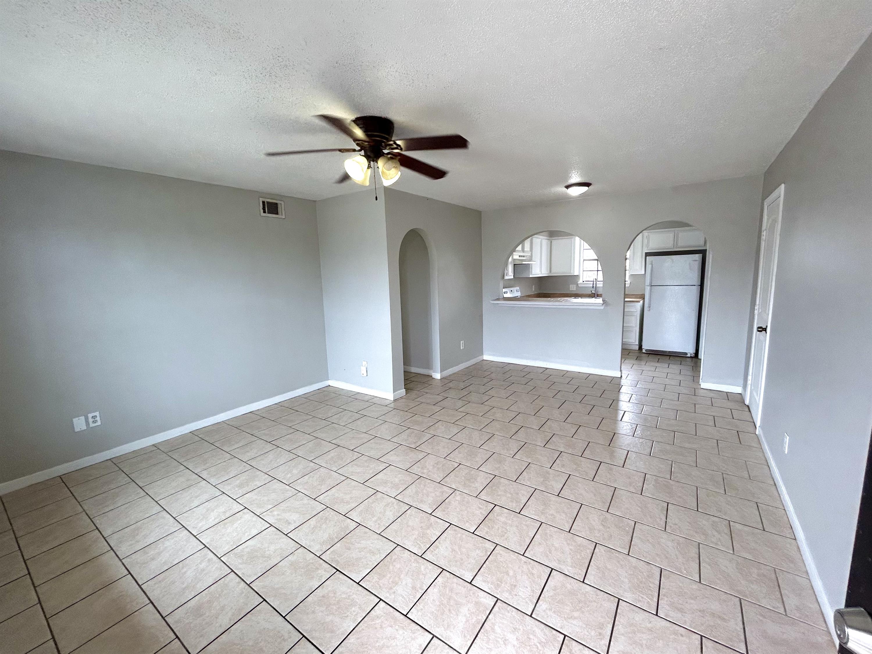 Violet Condo: 1924 Tusa Dr