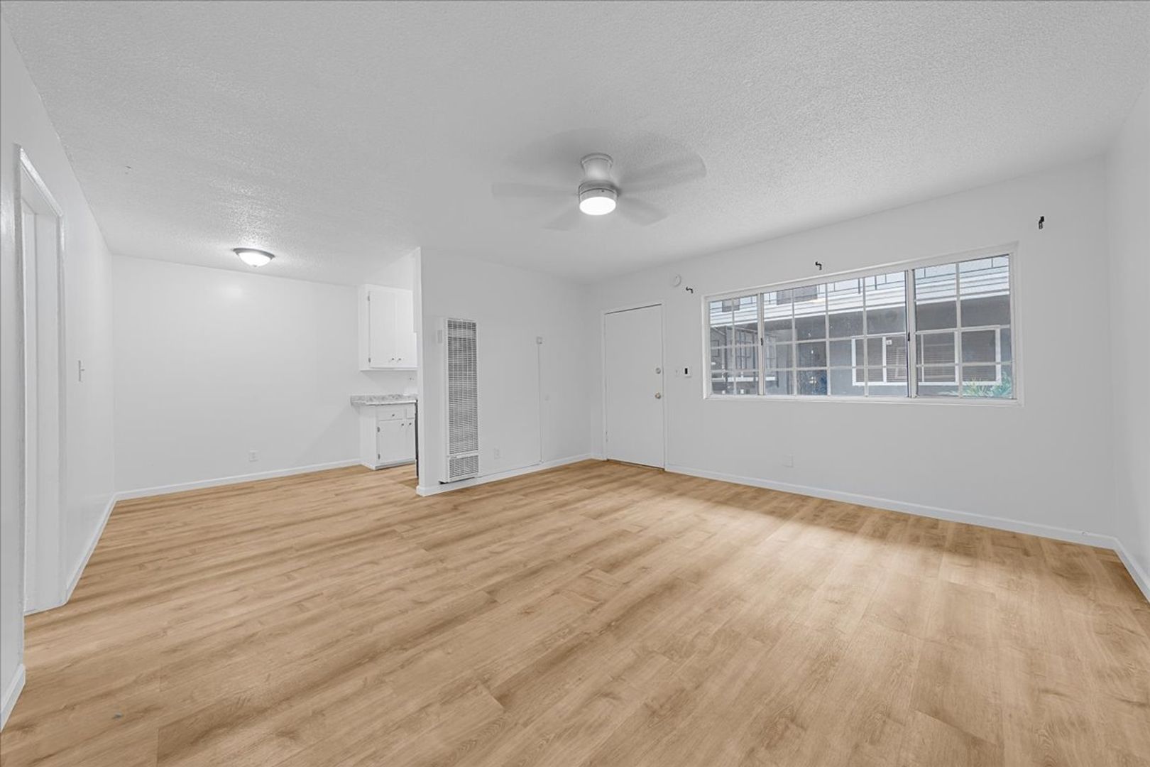 Long Beach Condo: 1850 Gardenia Ave.