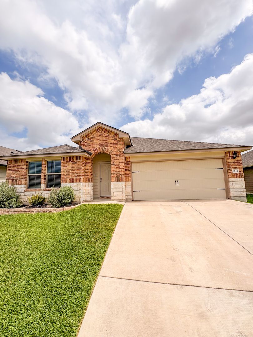 Temple House: 8612 Cantera Ridge Rd