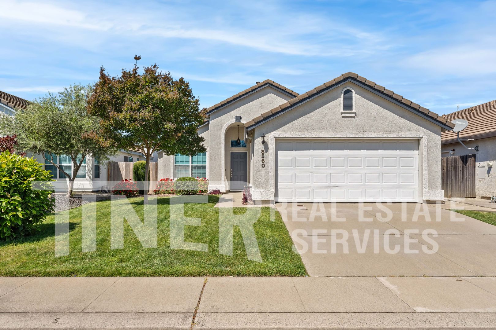 Elk Grove House: 8560 Harvest House Way