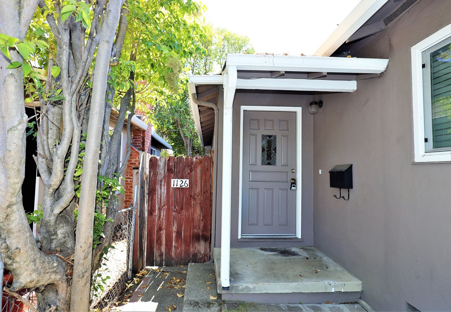 Redwood City Condo: 1126 King Street