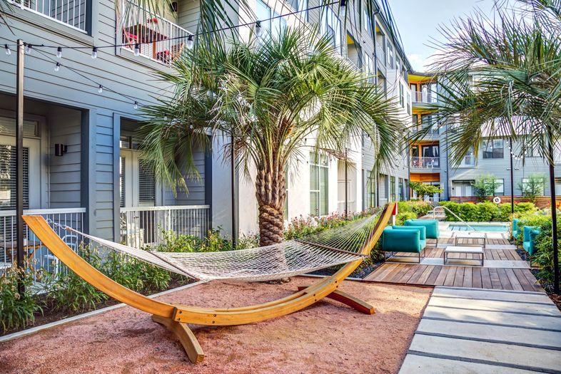 Austin Condo: 2903 Manor Road