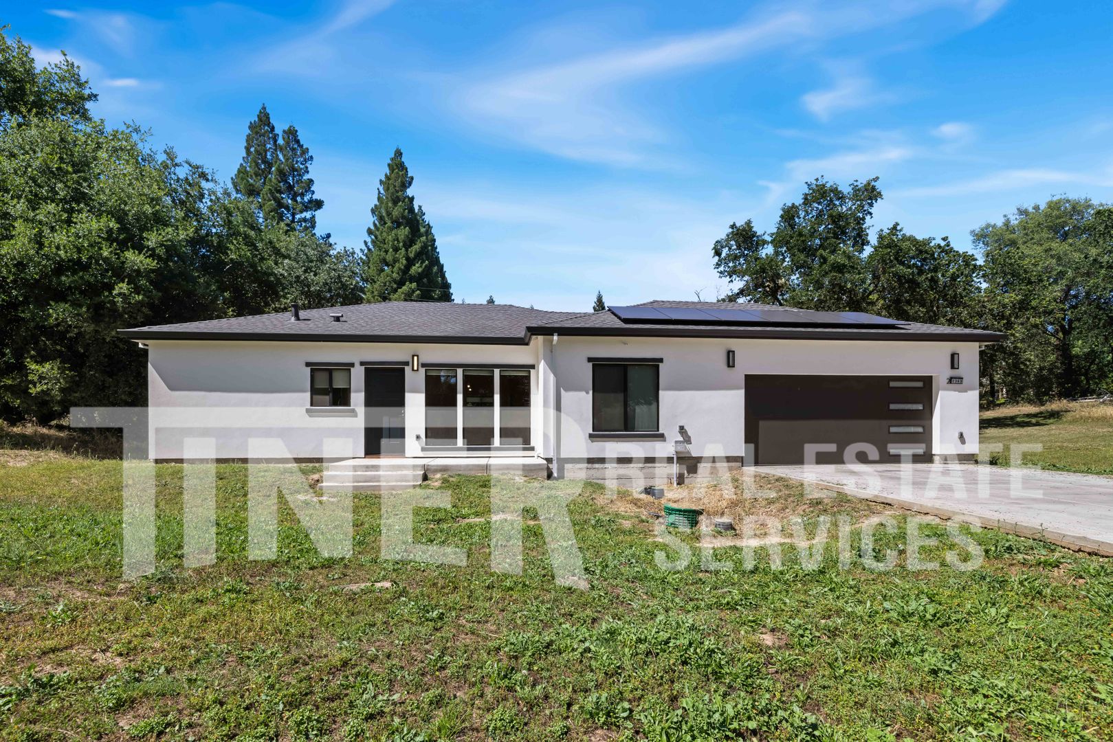 Carmichael House: 2363 California Ave
