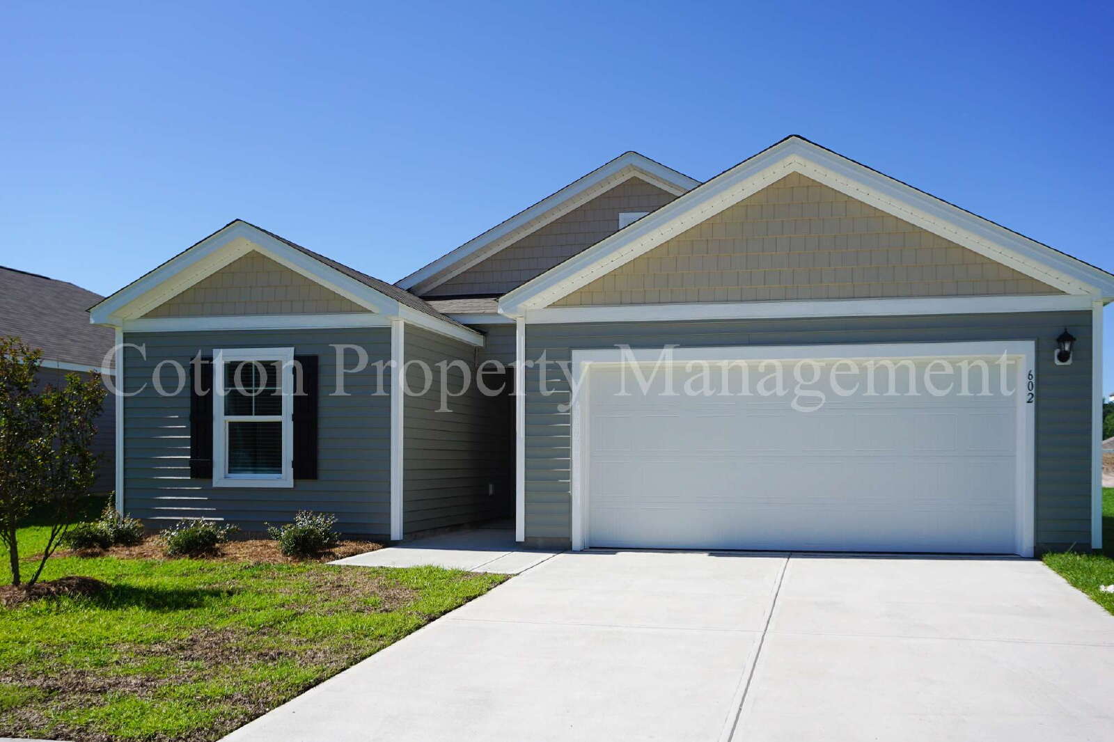 Leland House: 602 Draymore Drive Northeast