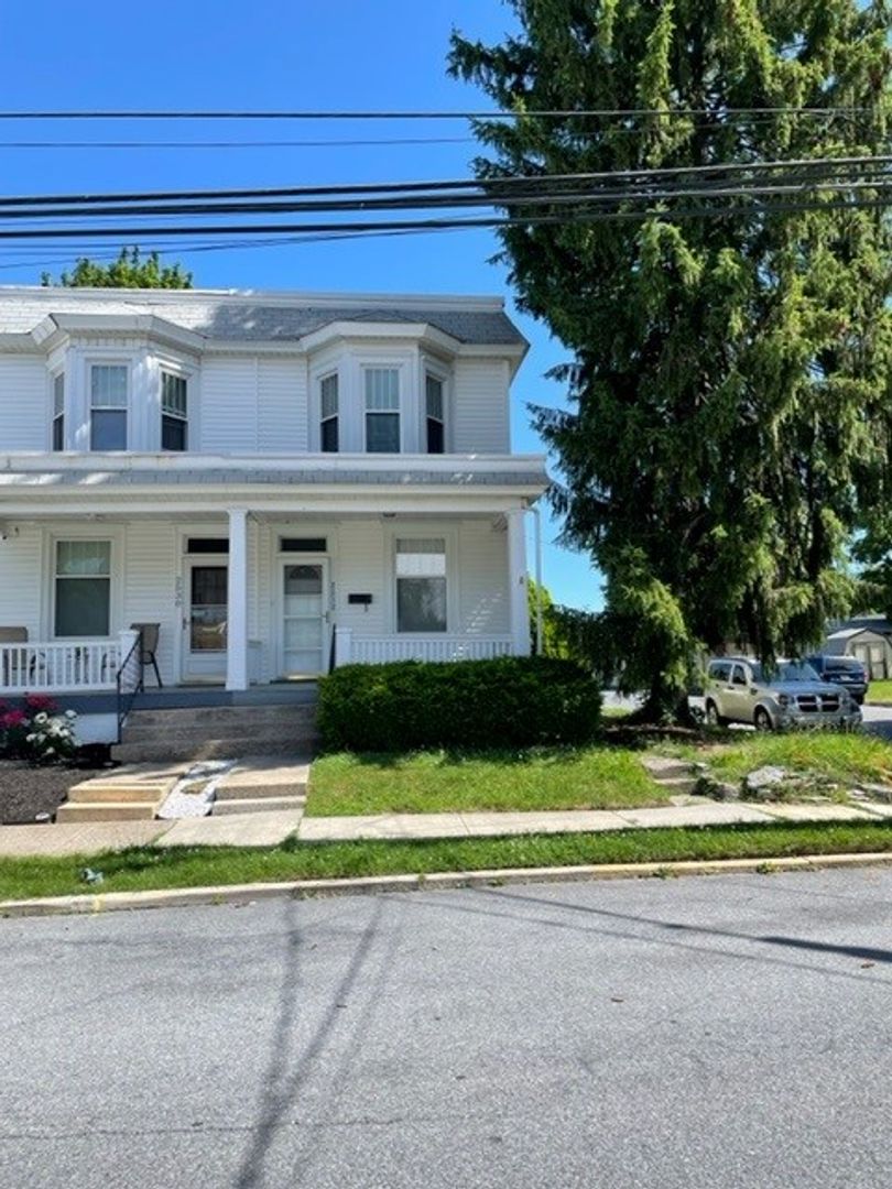 Harrisburg House: 2532 Boas St