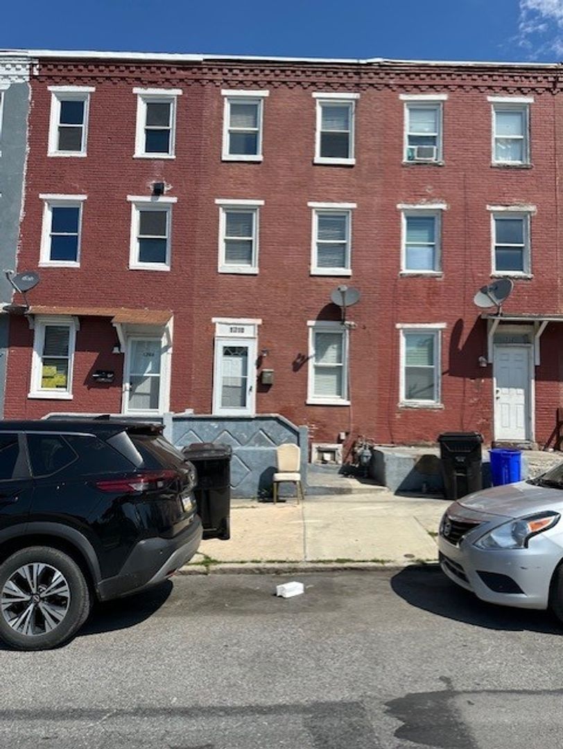 Harrisburg House: 1710 Briggs St.
