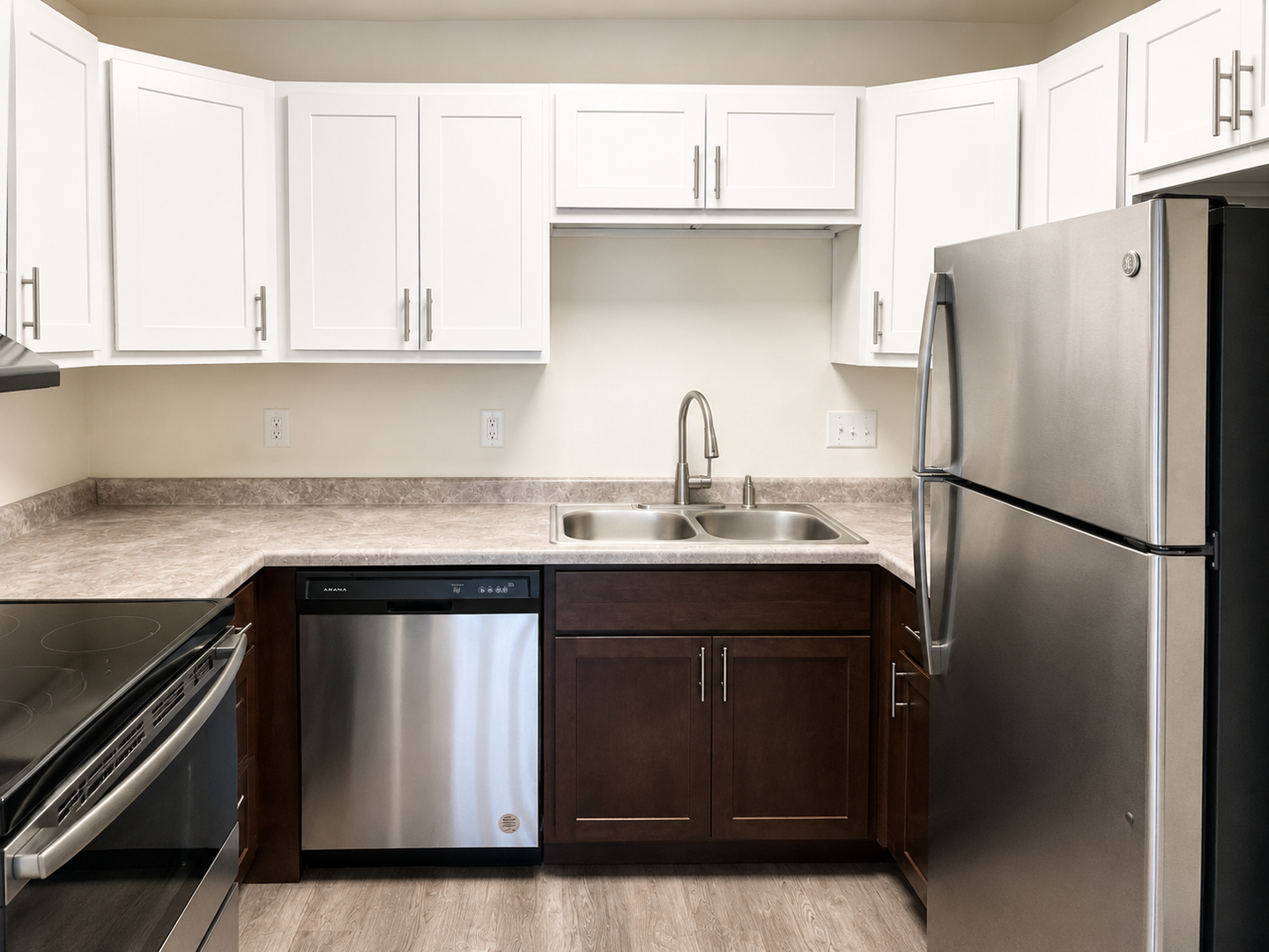 Madison Apartment: 1609 N Thompson Dr