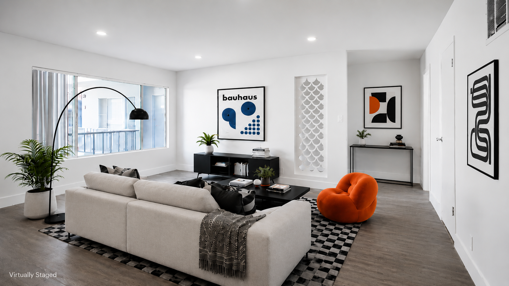 Los Angeles Condo: 2233 S Ridgeley Dr