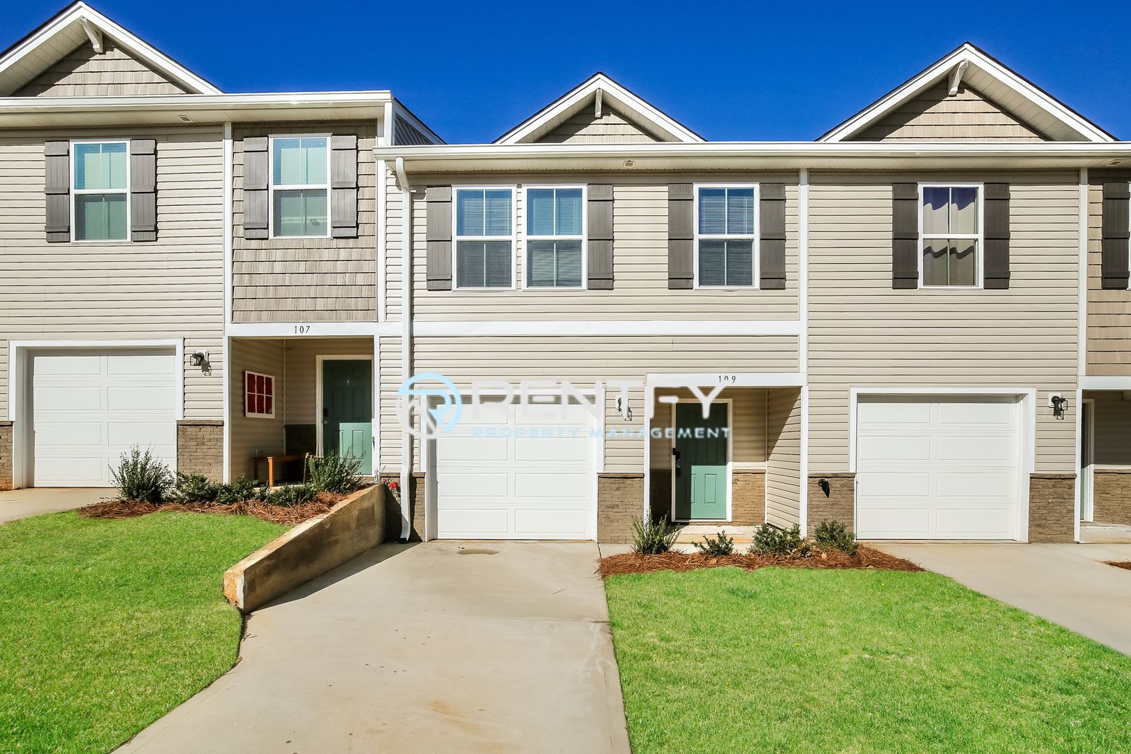 Advance House: 109 Span Lane