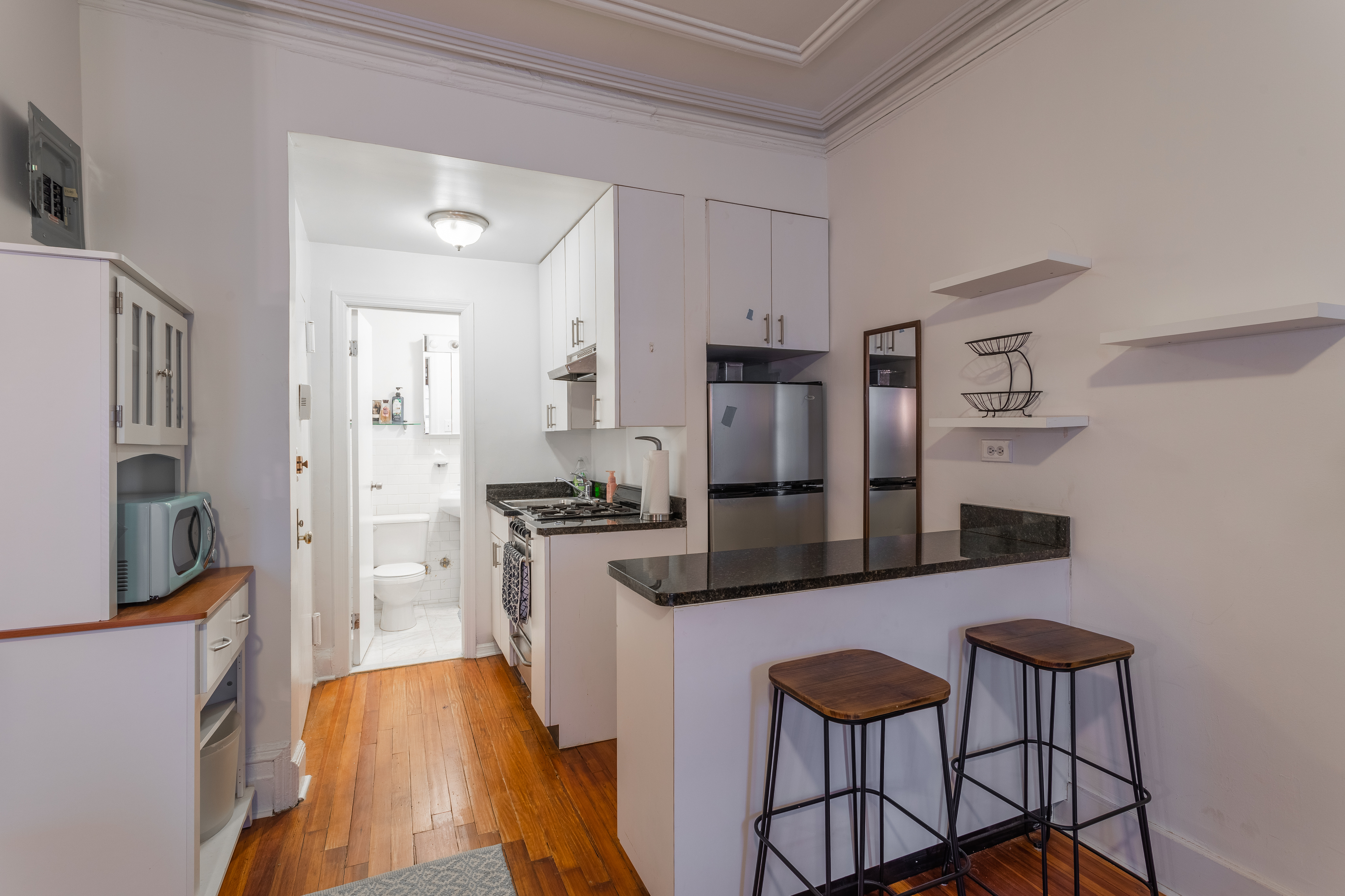 bg