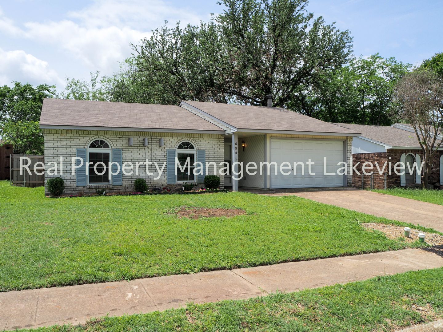 Allen House: 534 Oldbridge Drive