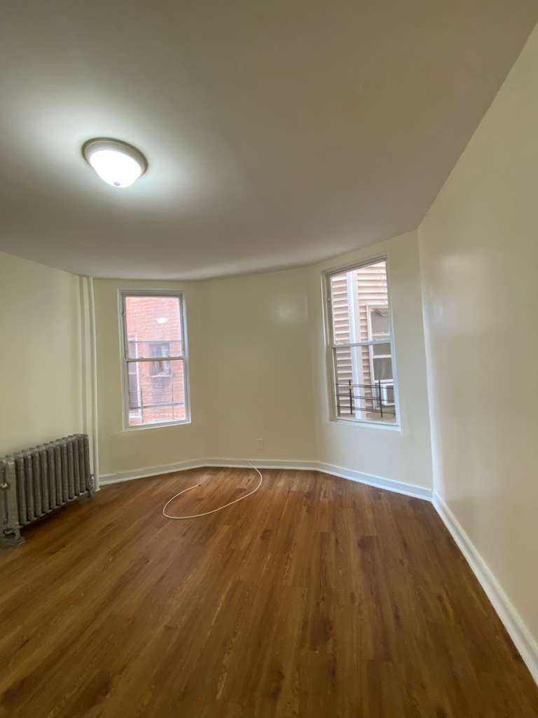 Yonkers Condo: 117 Ludlow St