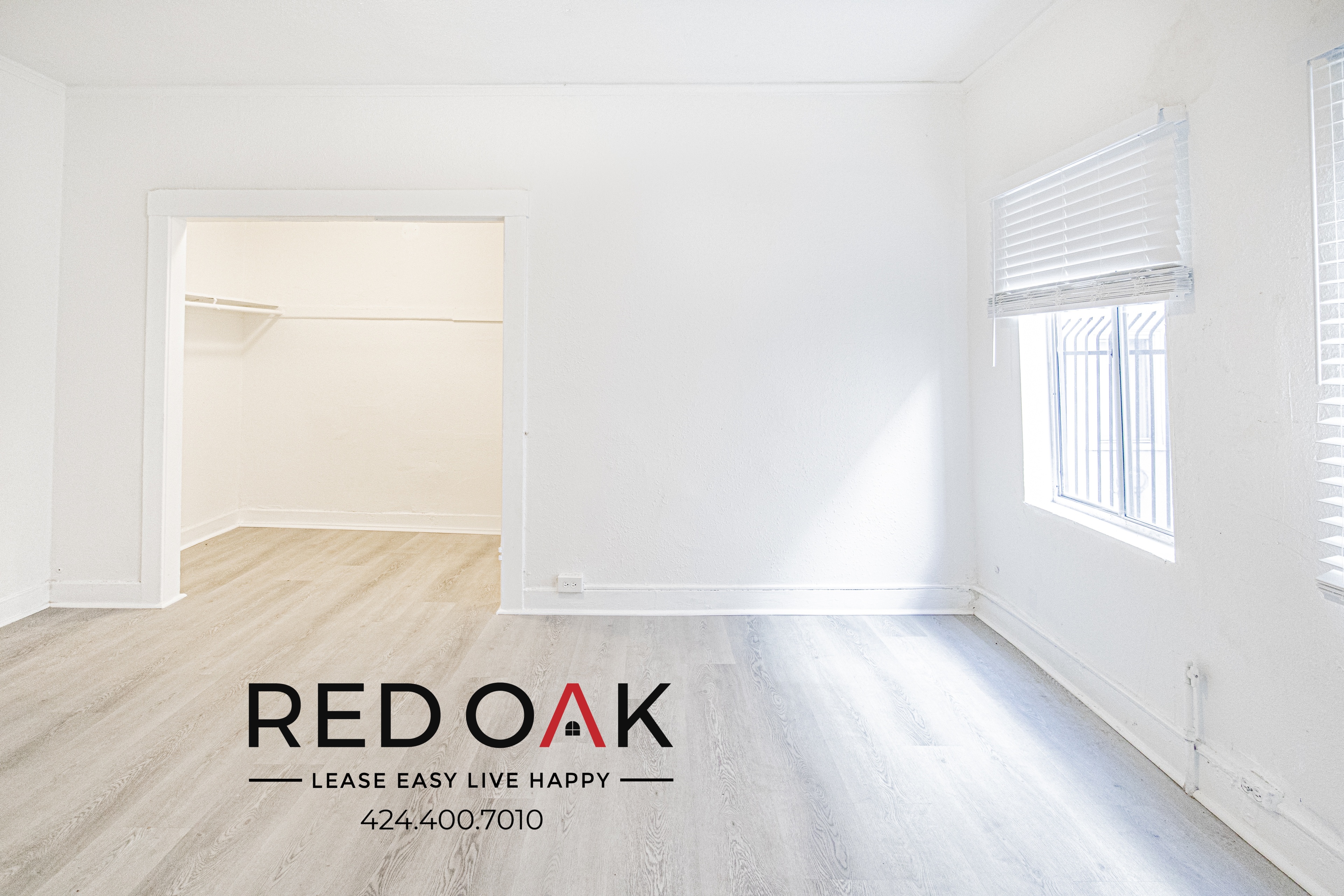 Los Angeles Apartment: 822 S Park View St