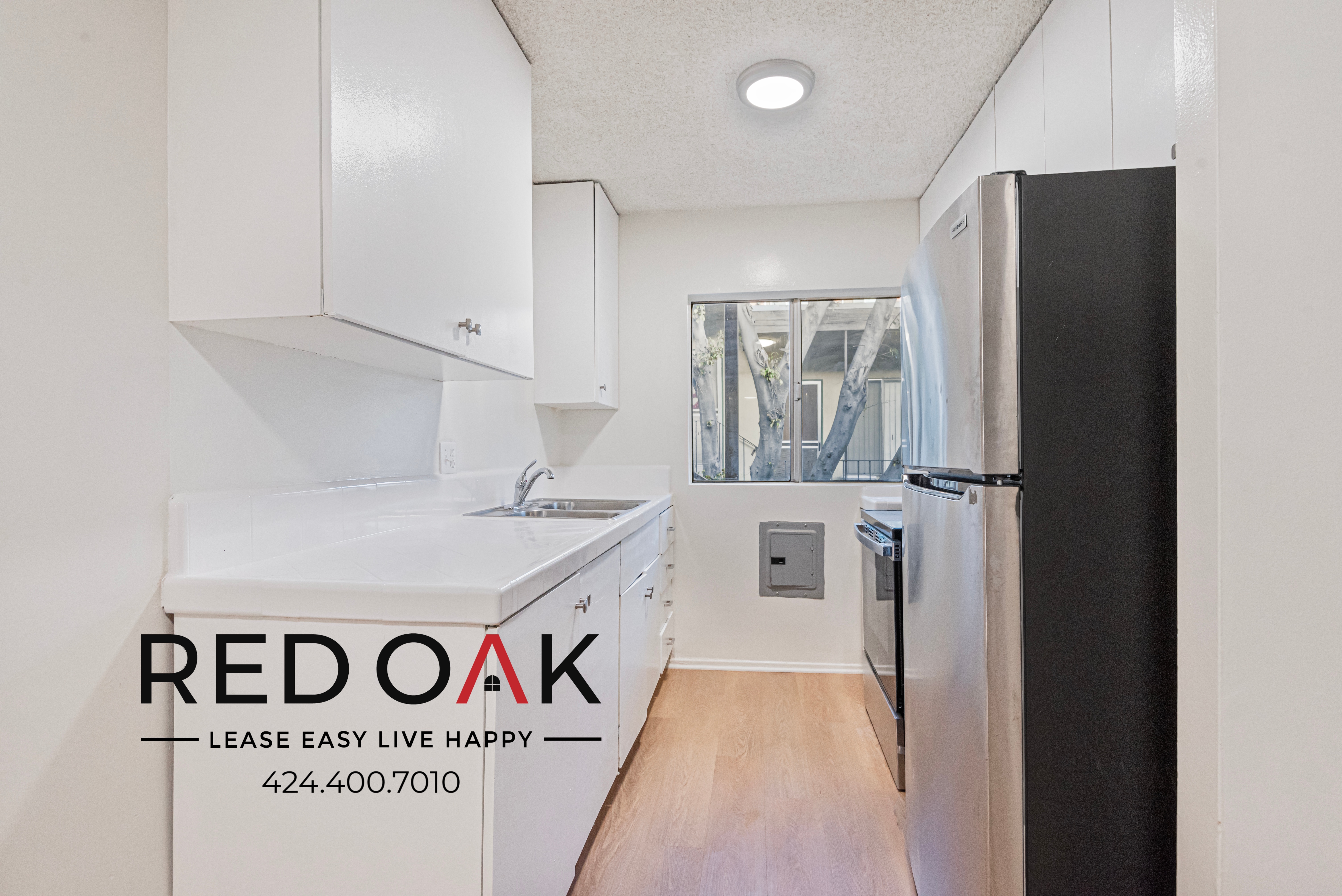 Los Angeles Condo: 7071 Hawthorn Ave