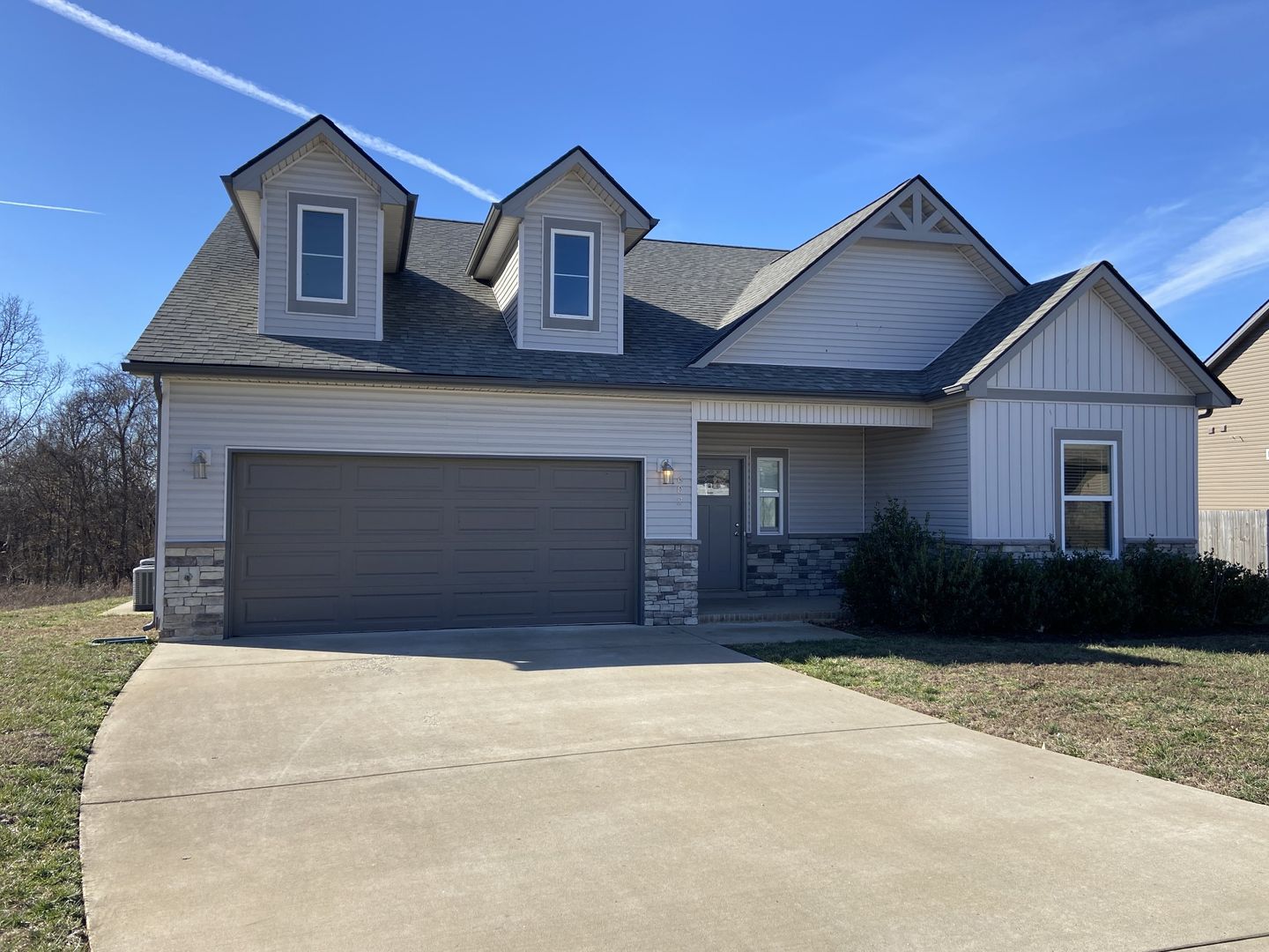 Clarksville House: 602 Alvin Rd