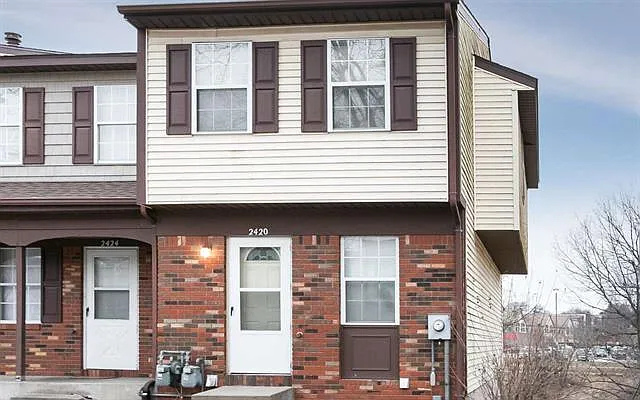 Iowa City Condo: 2420 Bittersweet Court