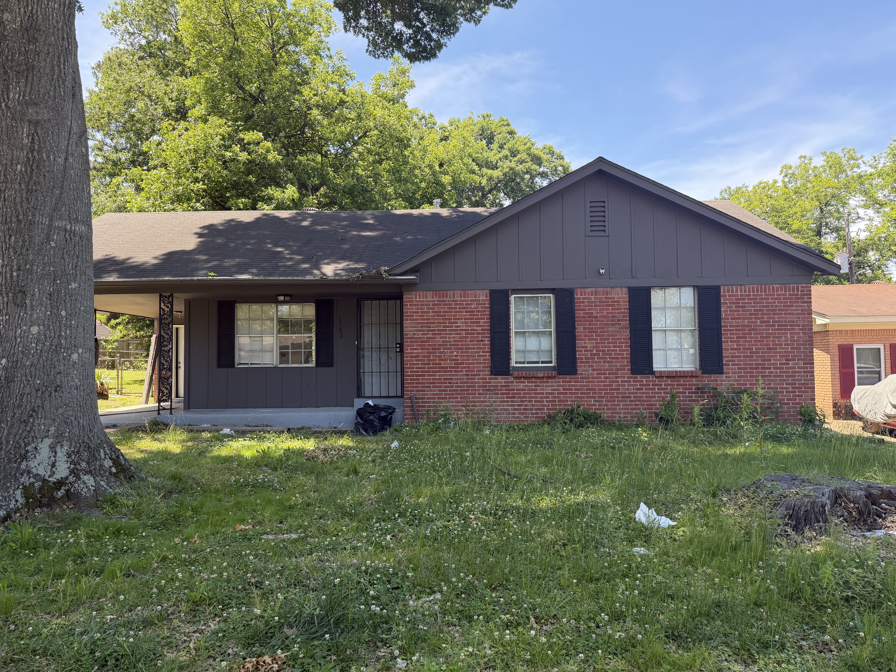 Memphis House: 3329 Denver St
