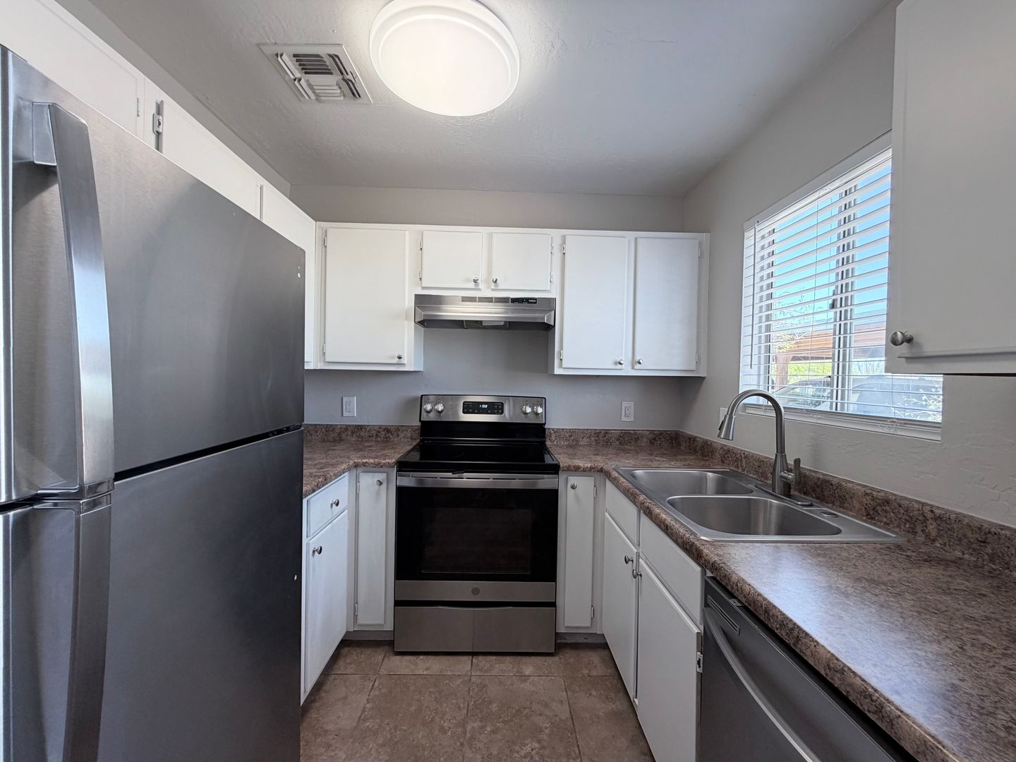 Florence Apartment: 440 E Florence Heights Dr