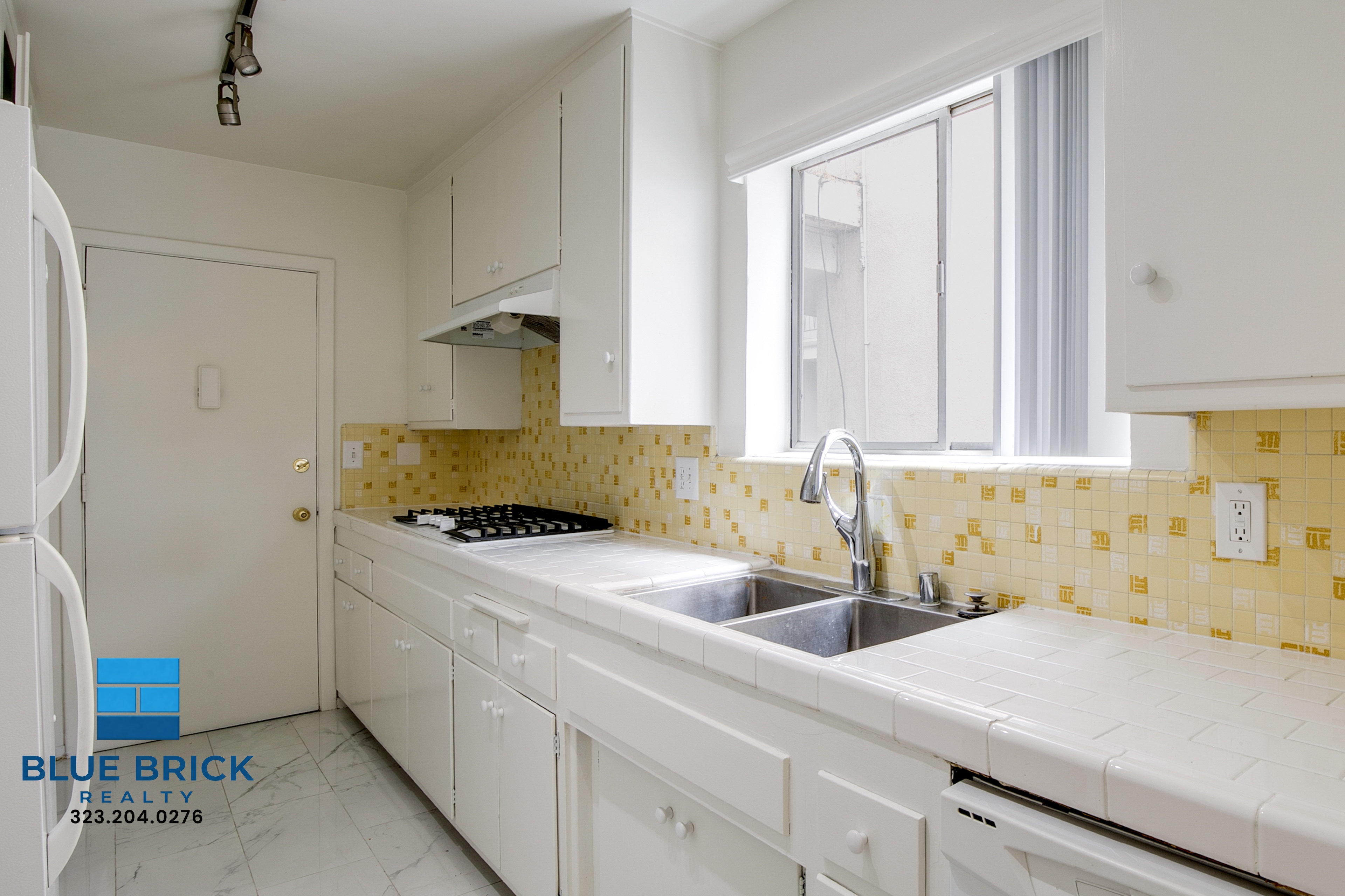 Beverly Hills Condo: 221 S Reeves Dr