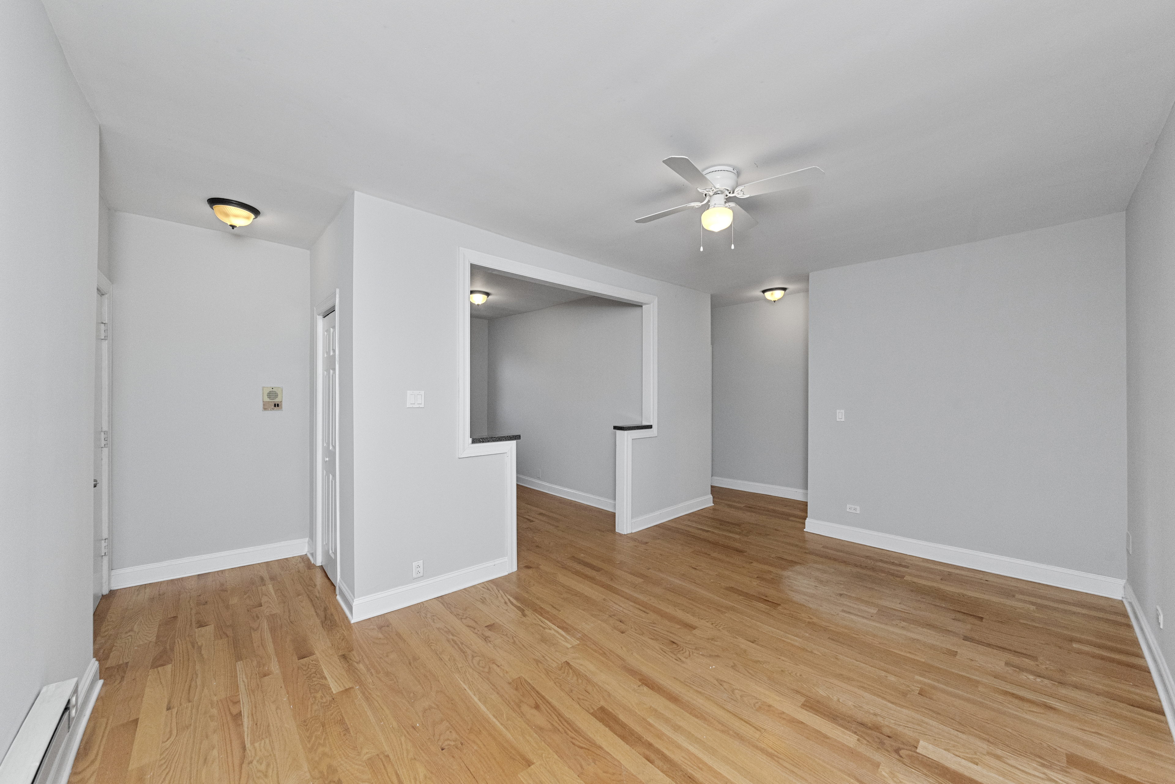 Chicago Condo: 3720.5 North Pine Grove Avenue